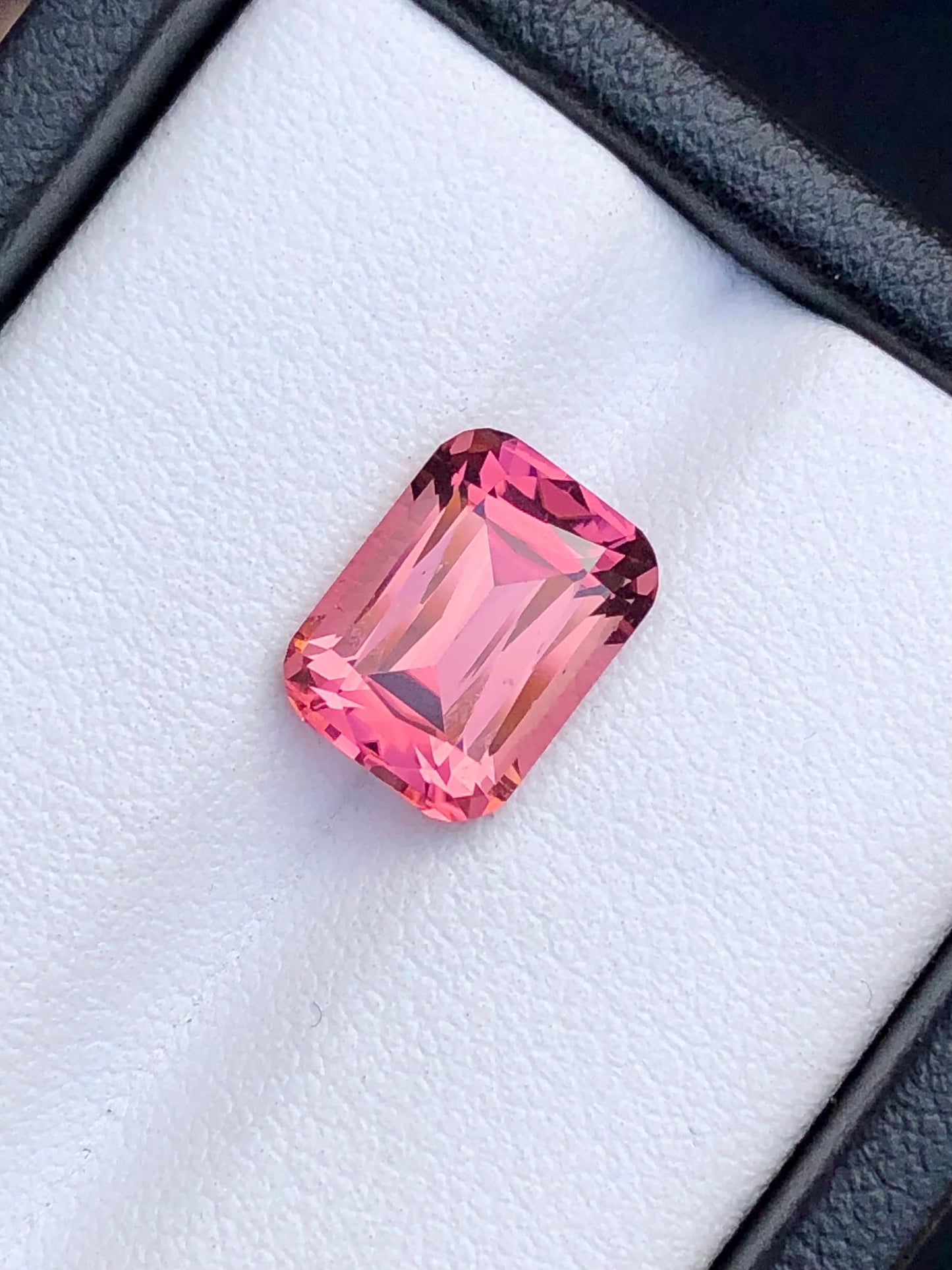 Pink tourmaline 3.55 carat