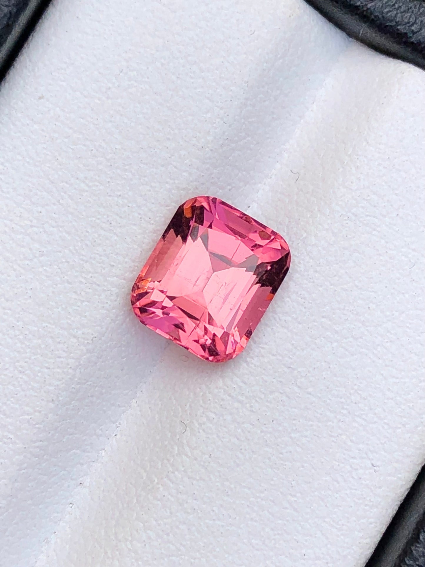 Pink tourmaline 2.85 carat