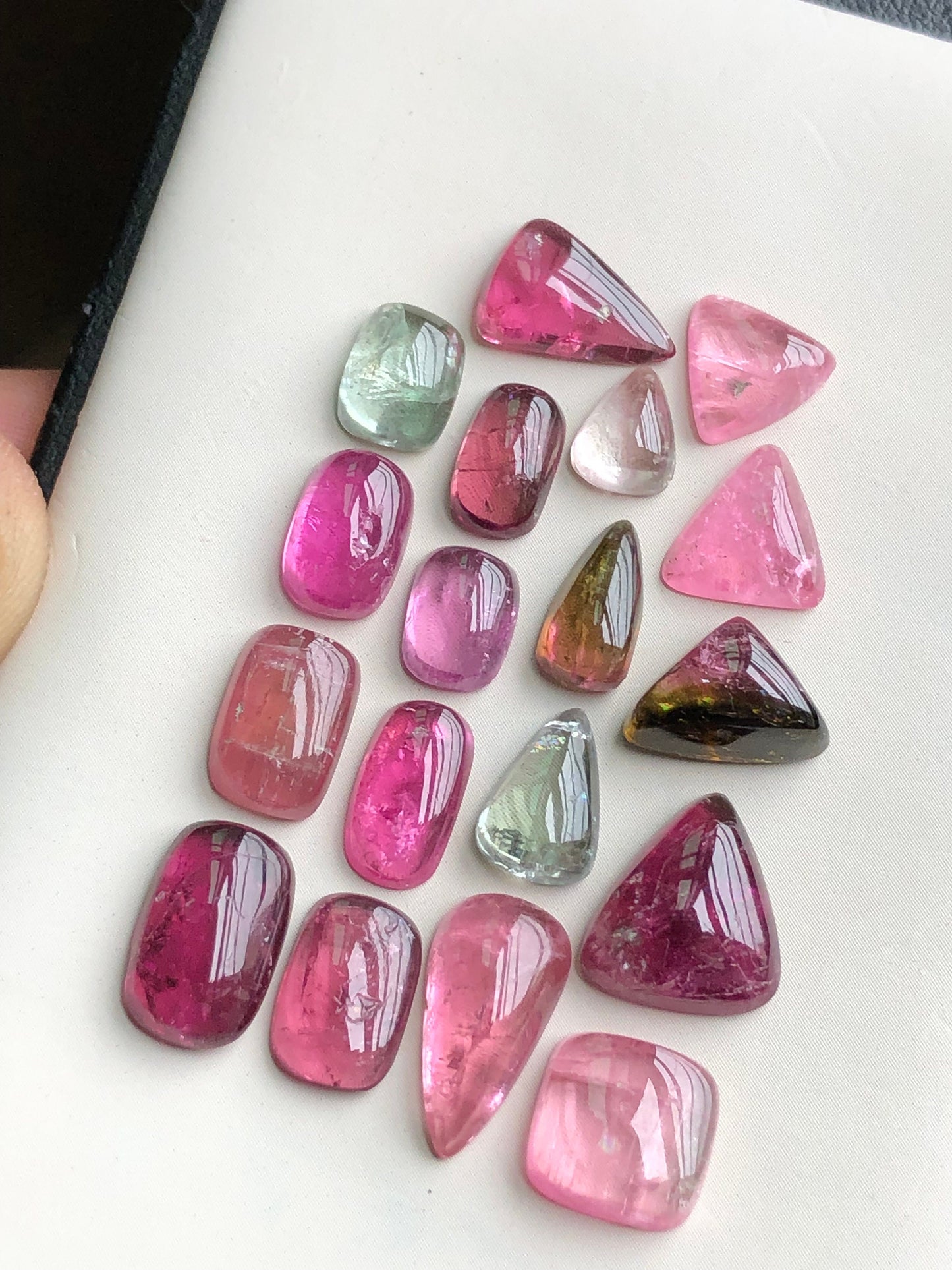 Pink tourmaline cabochons lot 39 carats