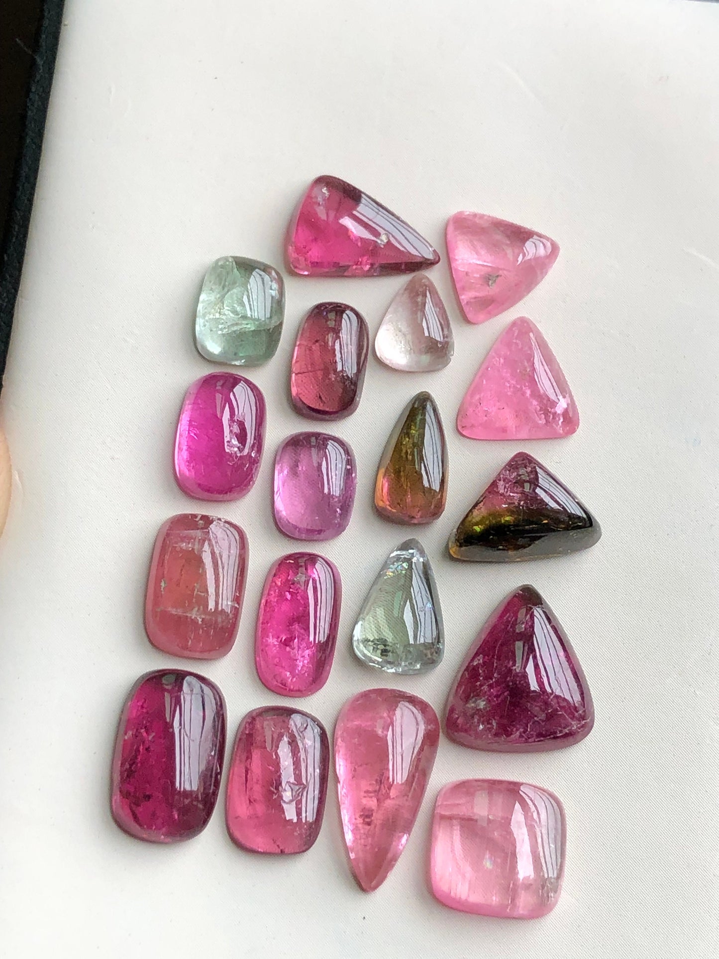 Pink tourmaline cabochons lot 39 carats