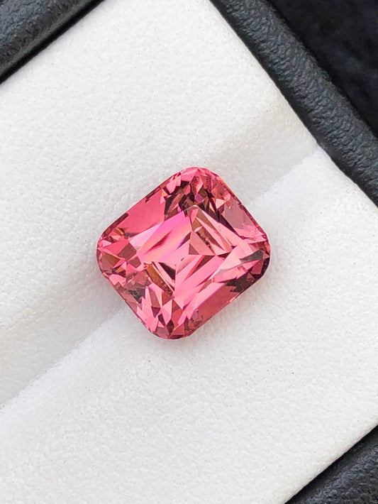 Pink tourmaline 4.70 carat