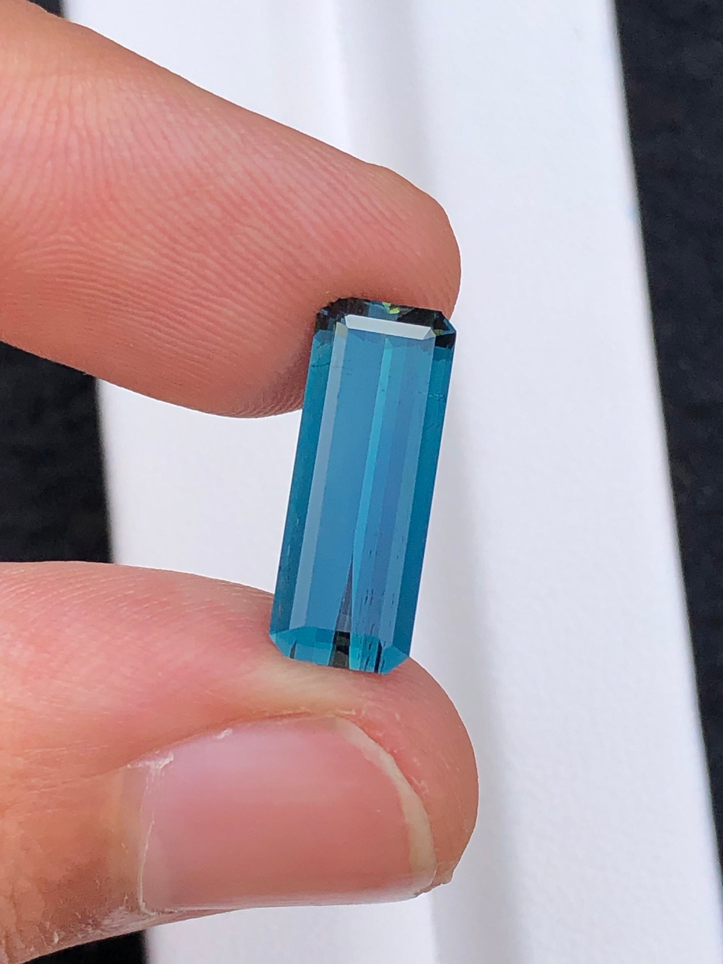 Neon blue tourmaline 3.40 carat