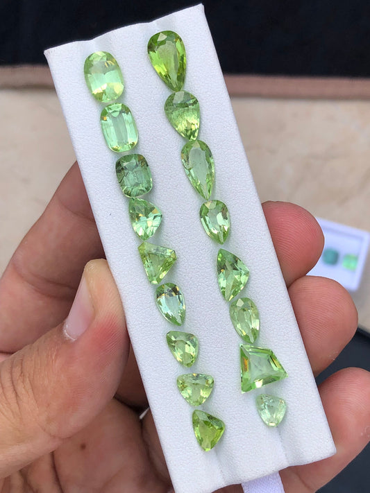 Natural faceted peridot 29 carats