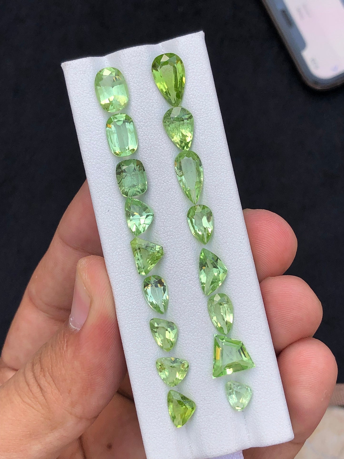 Natural faceted peridot 29 carats