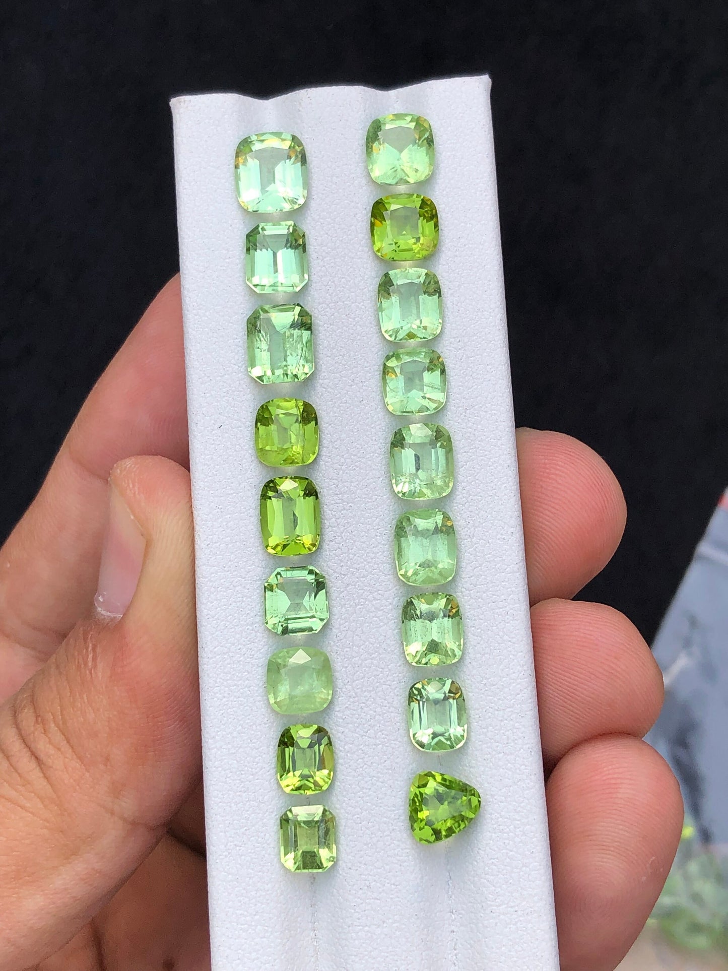 Natural faceted peridot 28.20 carats