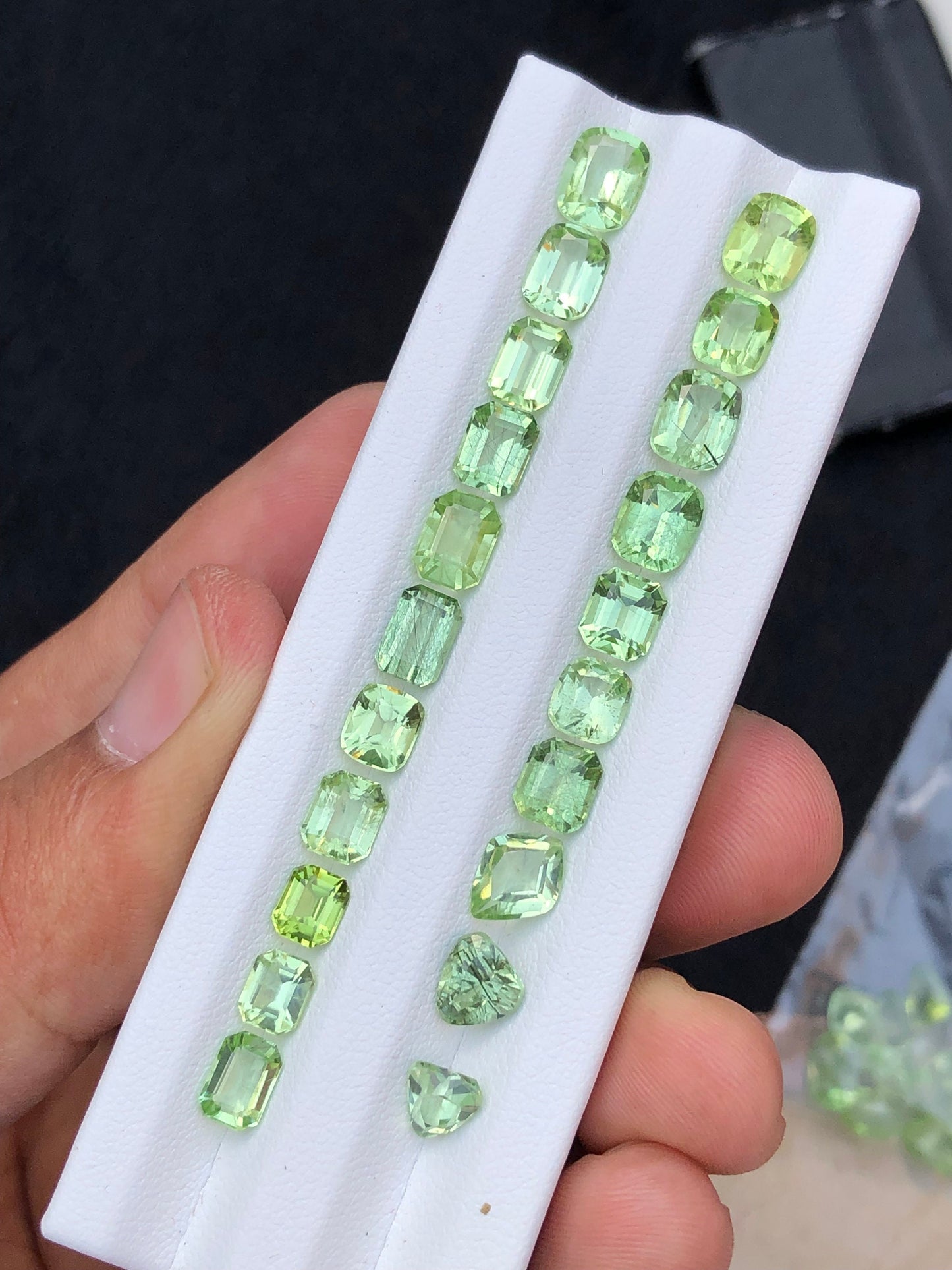 Natural faceted peridot 23.40 carats