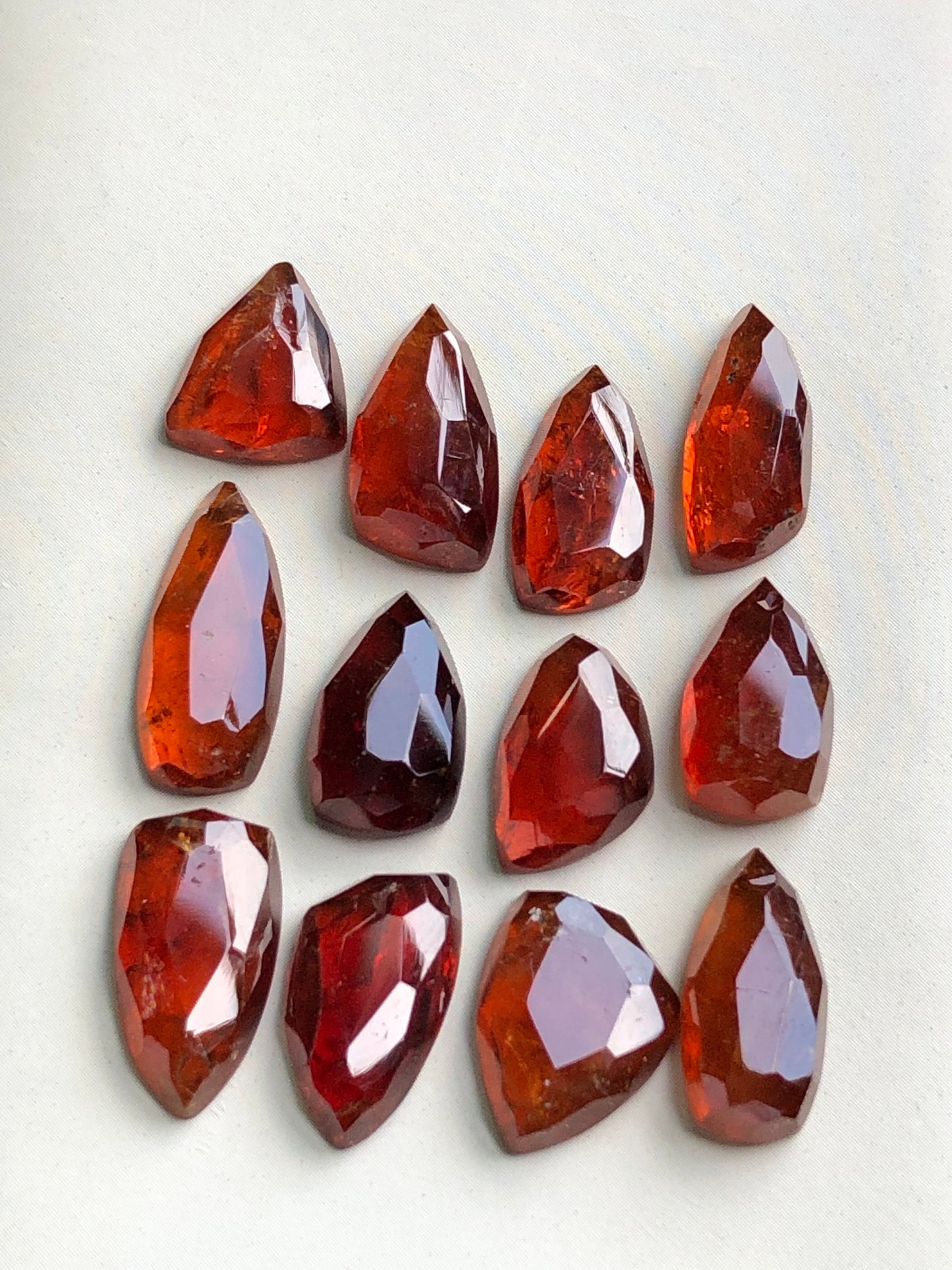 Spesertine garnet rose cuts 59.80 carats