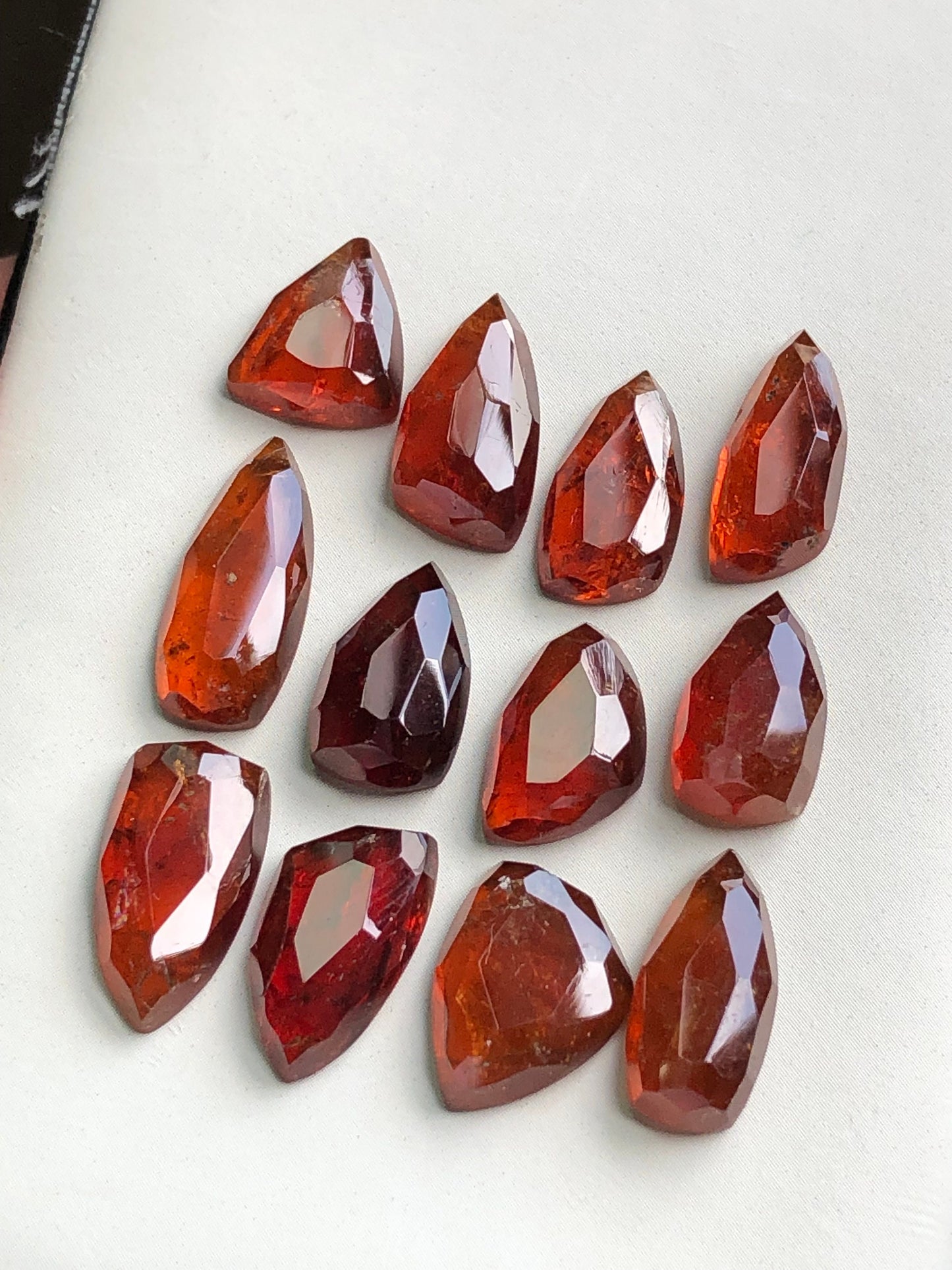 Spesertine garnet rose cuts 59.80 carats