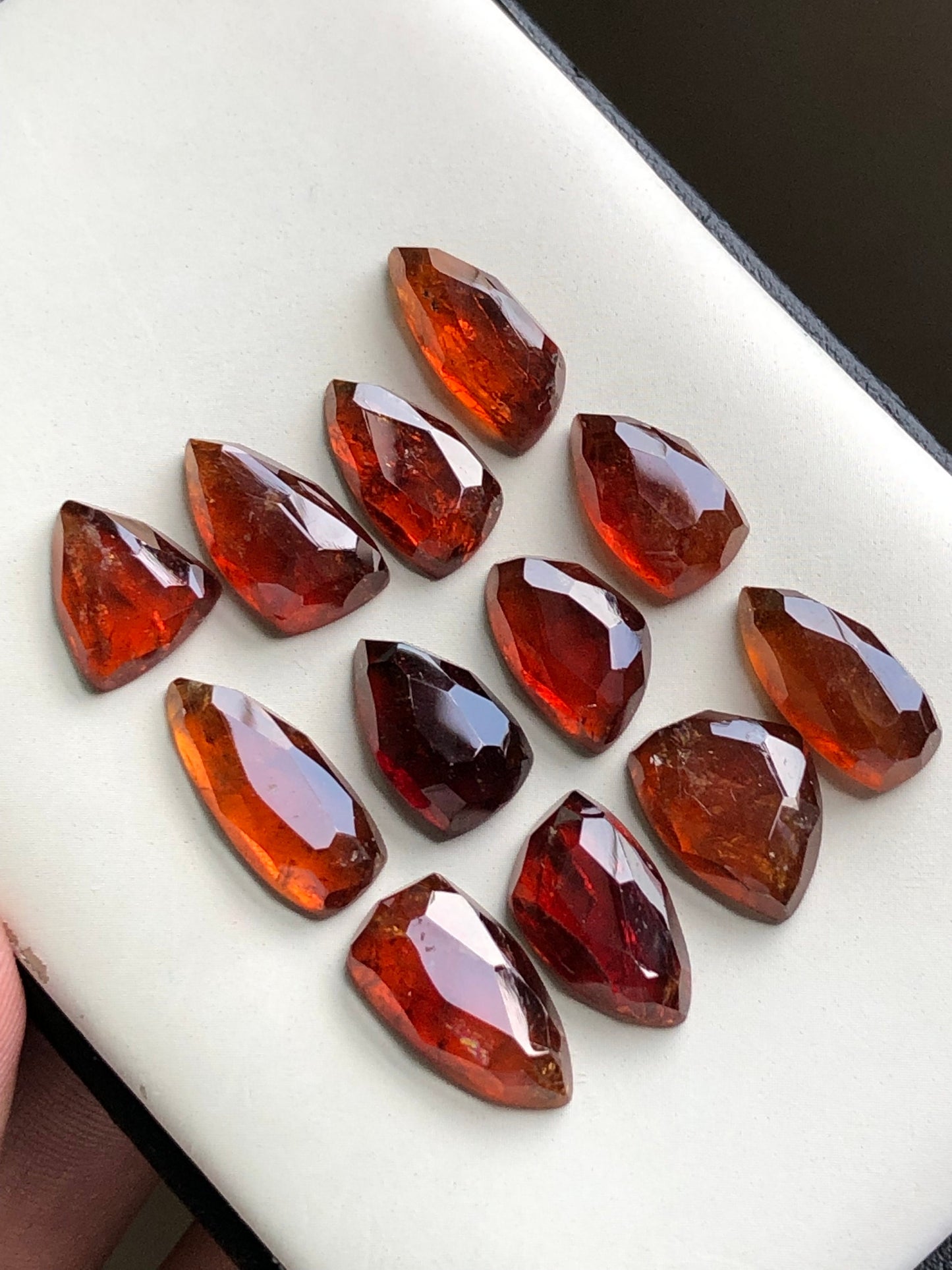 Spesertine garnet rose cuts 59.80 carats