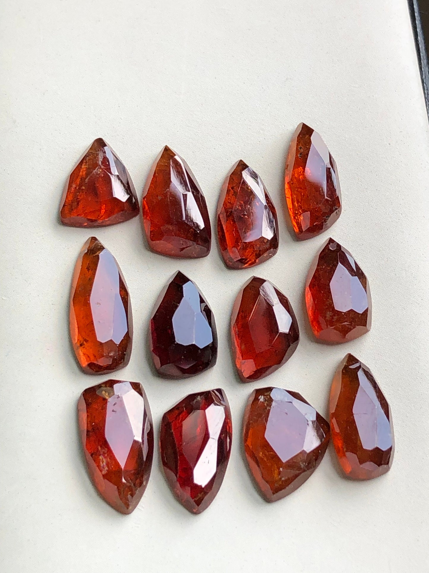 Spesertine garnet rose cuts 59.80 carats