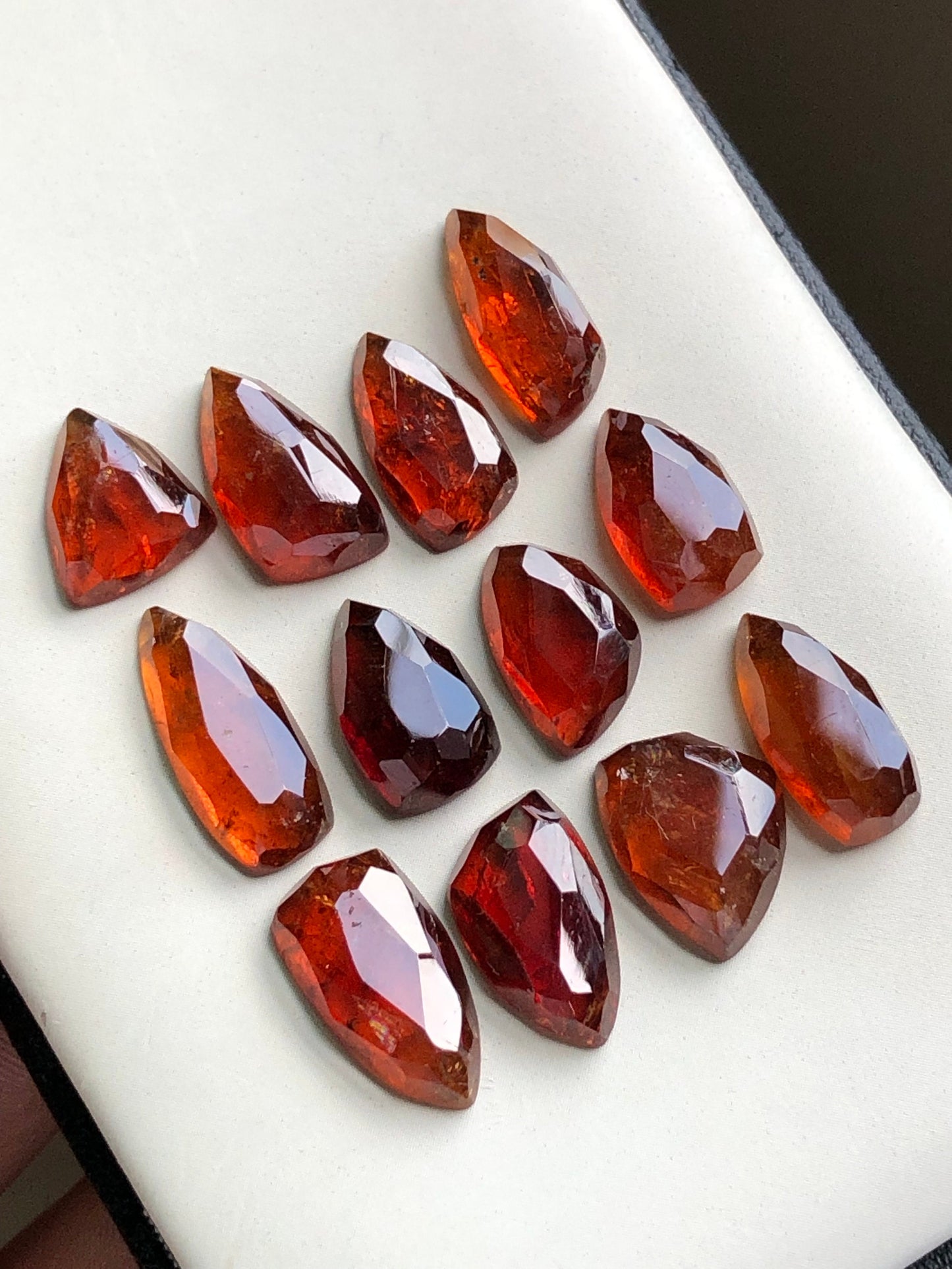 Spesertine garnet rose cuts 59.80 carats