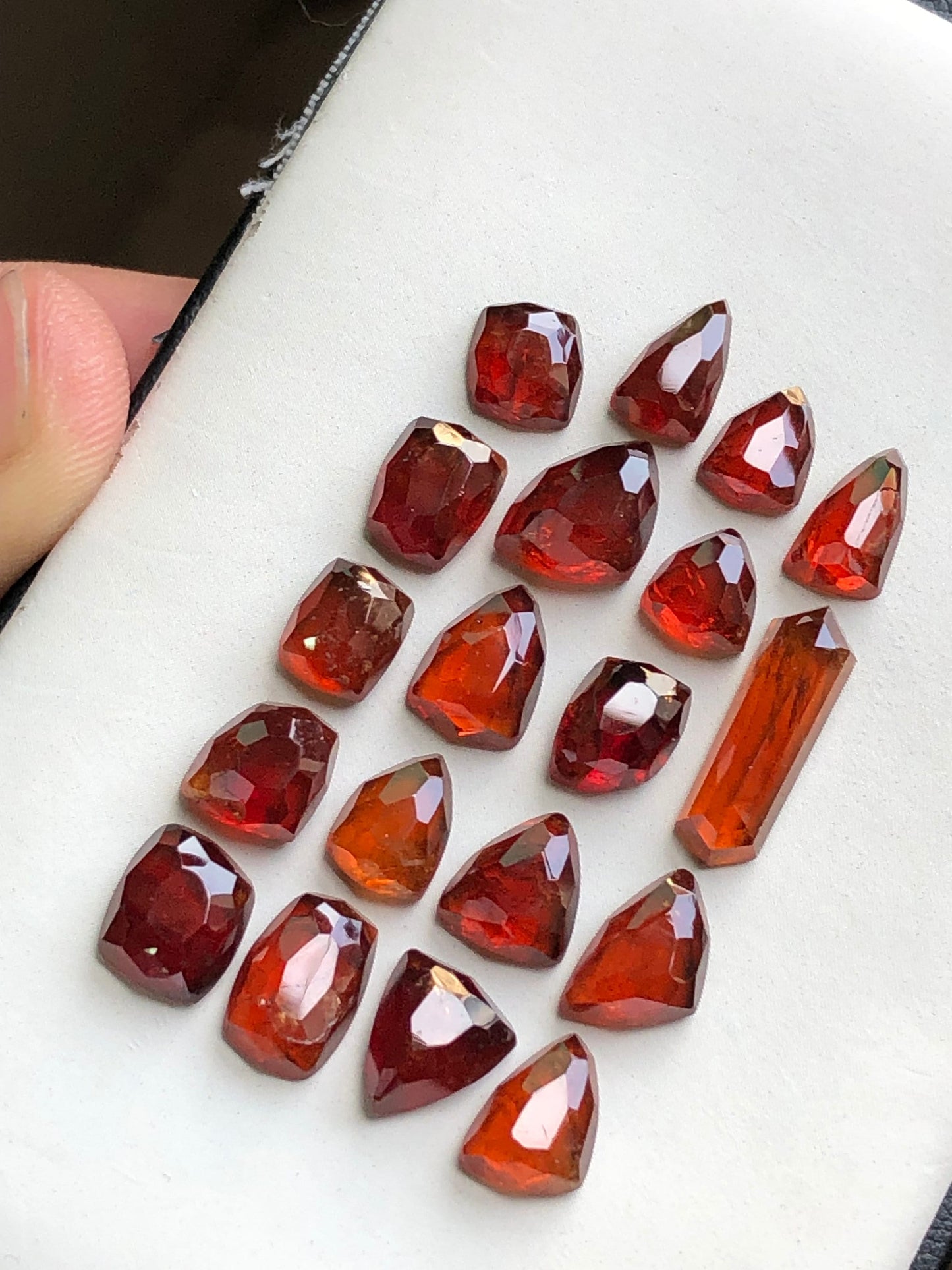 Spesertine garnet rose cuts 45.70 carats