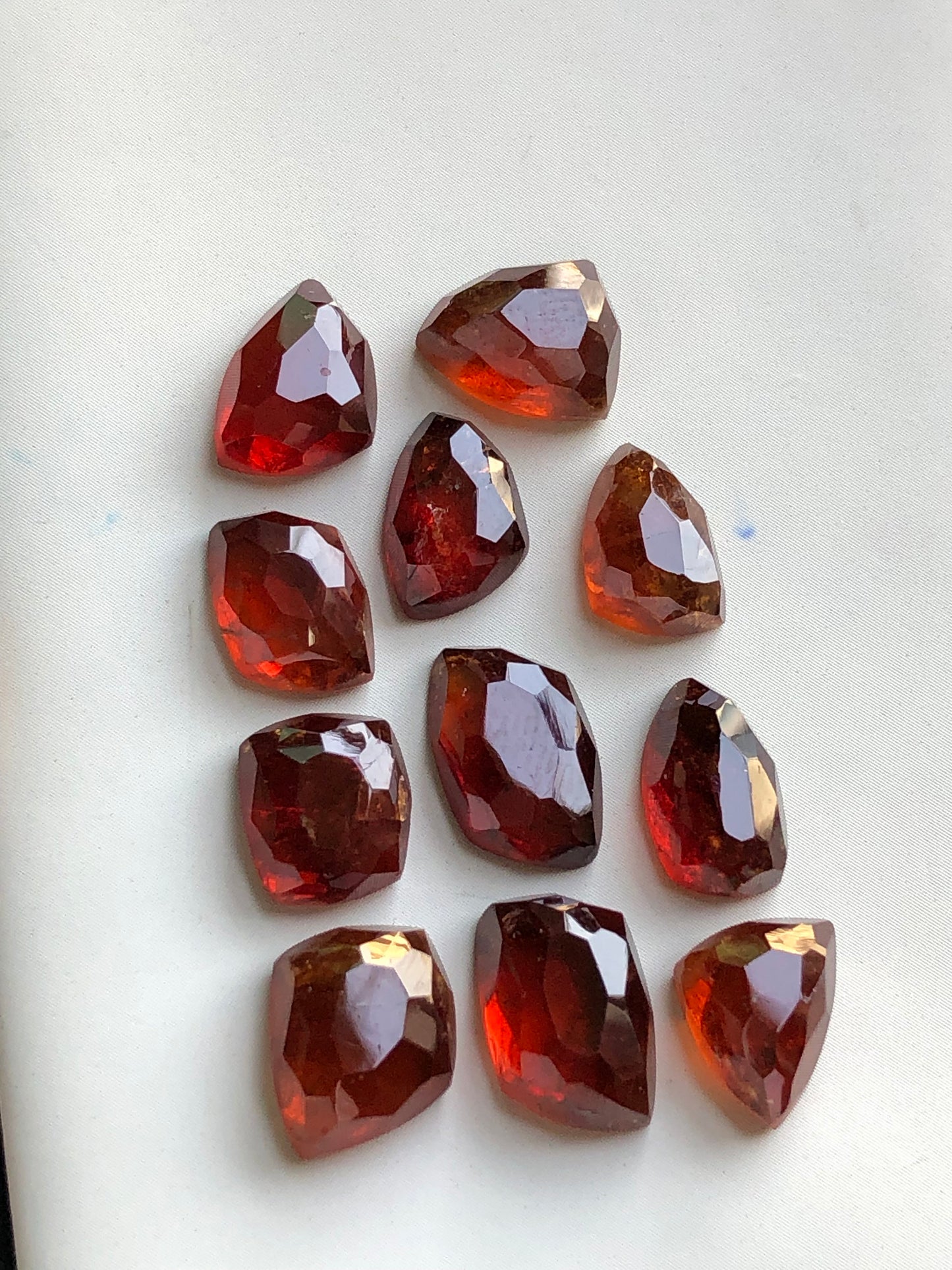 Spesertine garnet rose cuts 43.60 carats