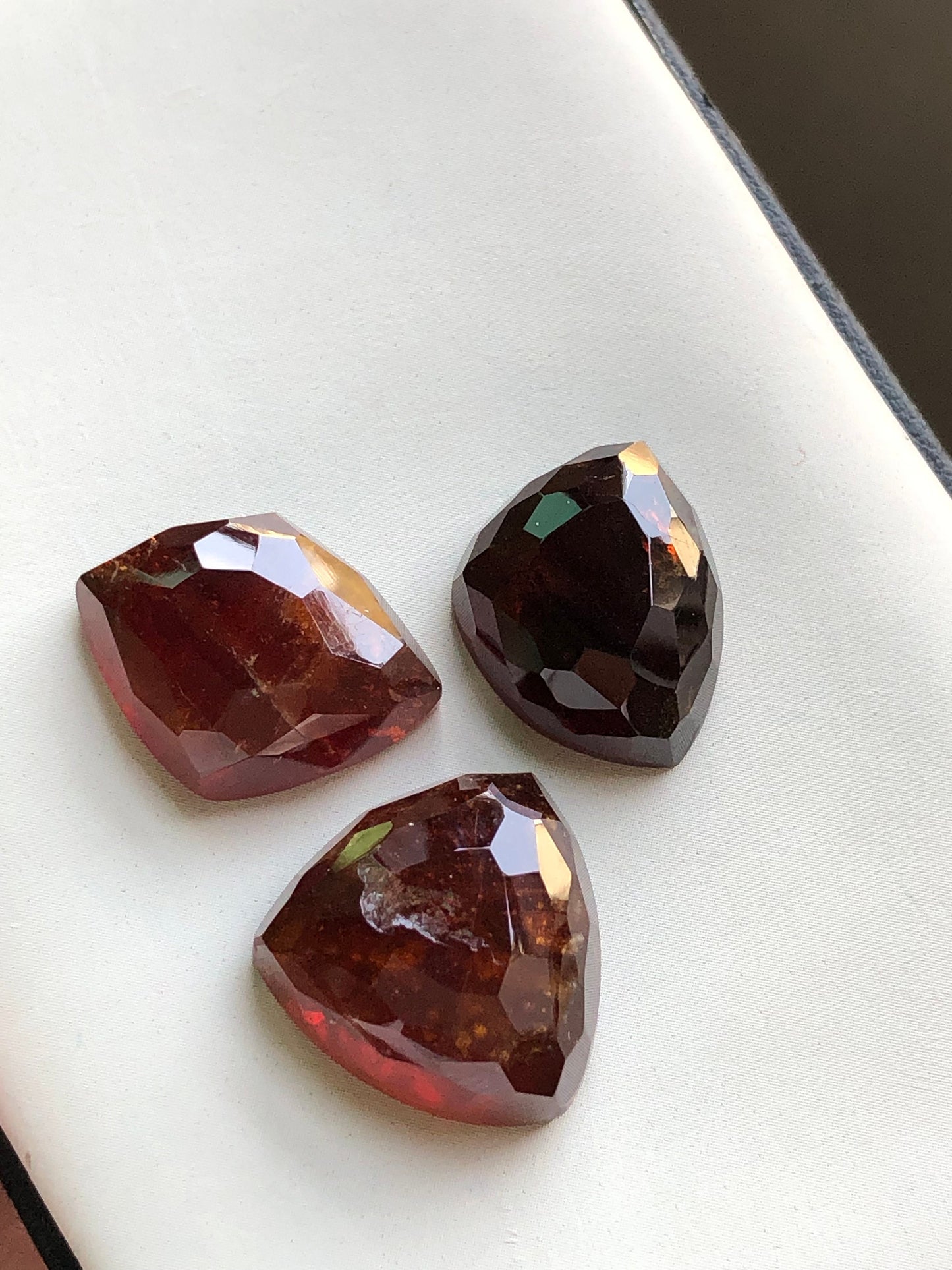 Spesertine garnet rose cuts 68 carats