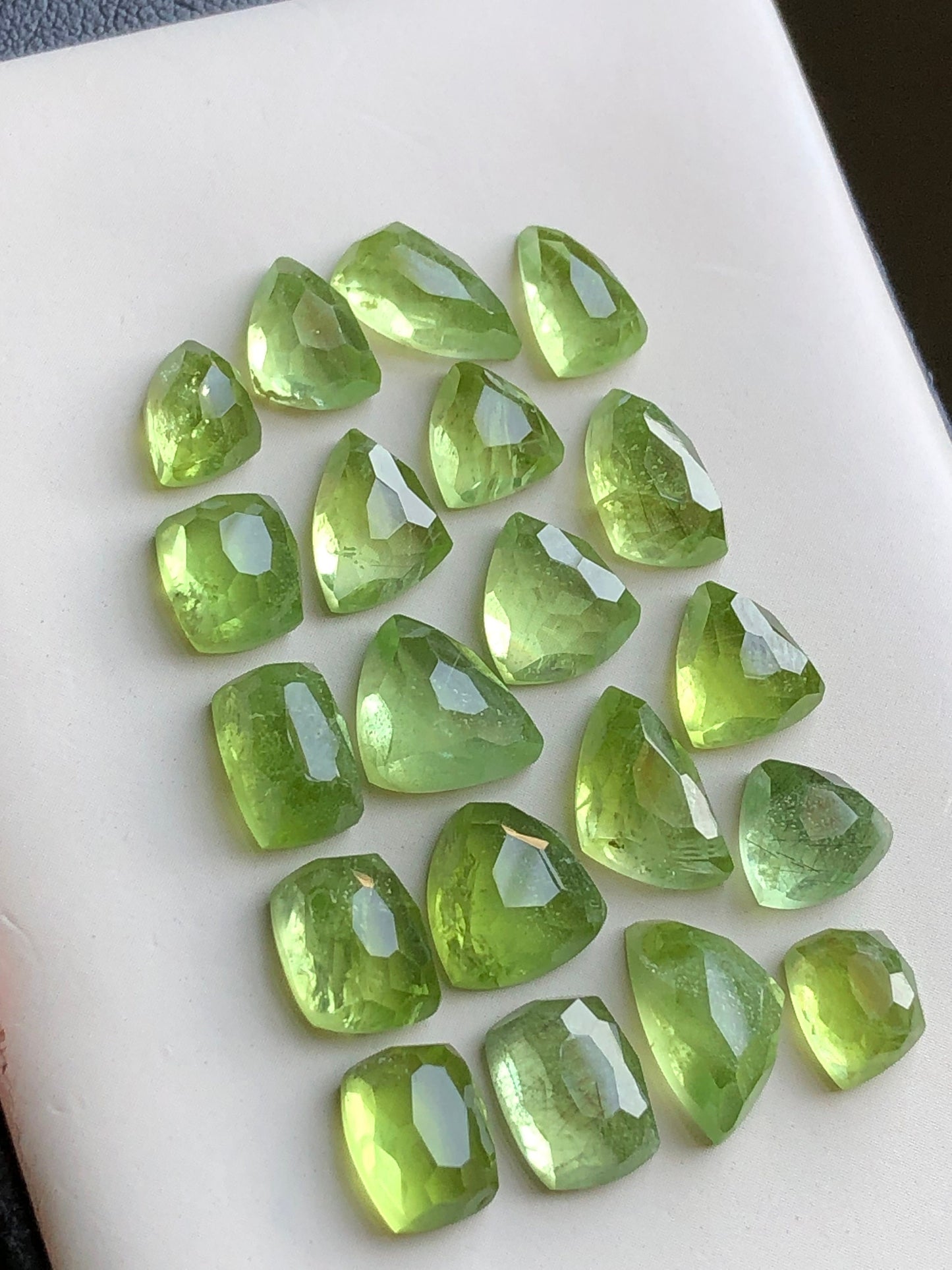 Peridot rose cut lot 54 carats