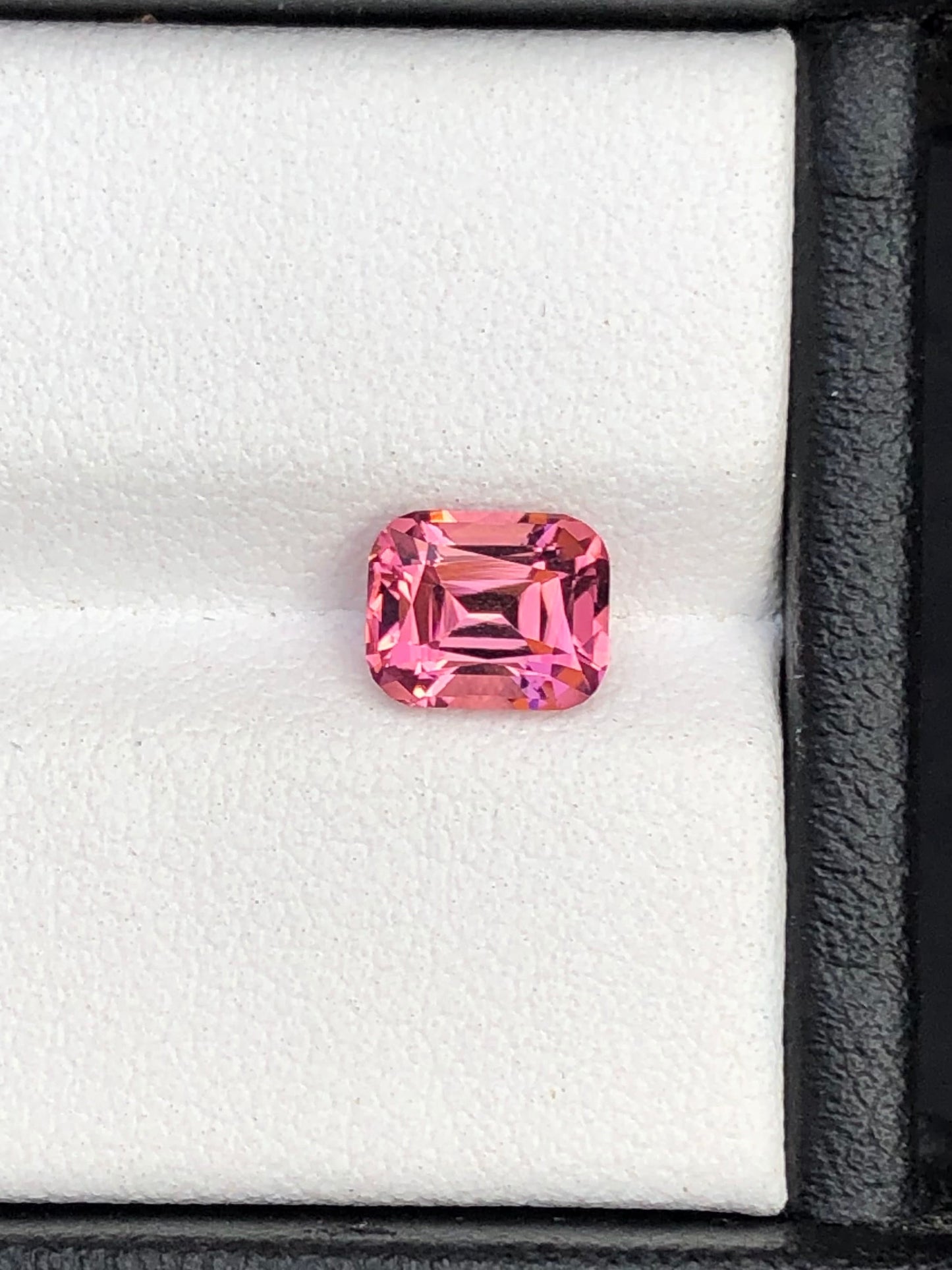 Pink tourmaline loop clean 1.30 carat