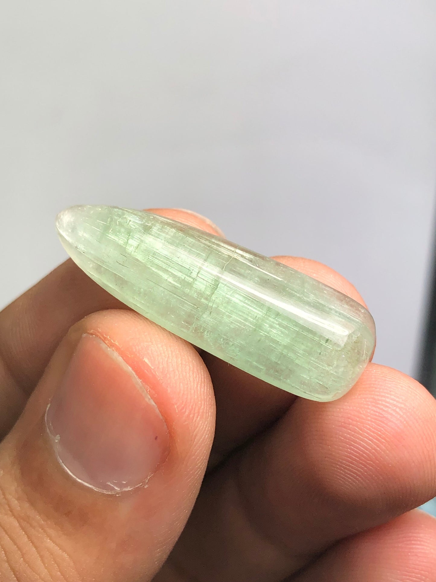 Mint green tourmaline cabochon 16.50 carat