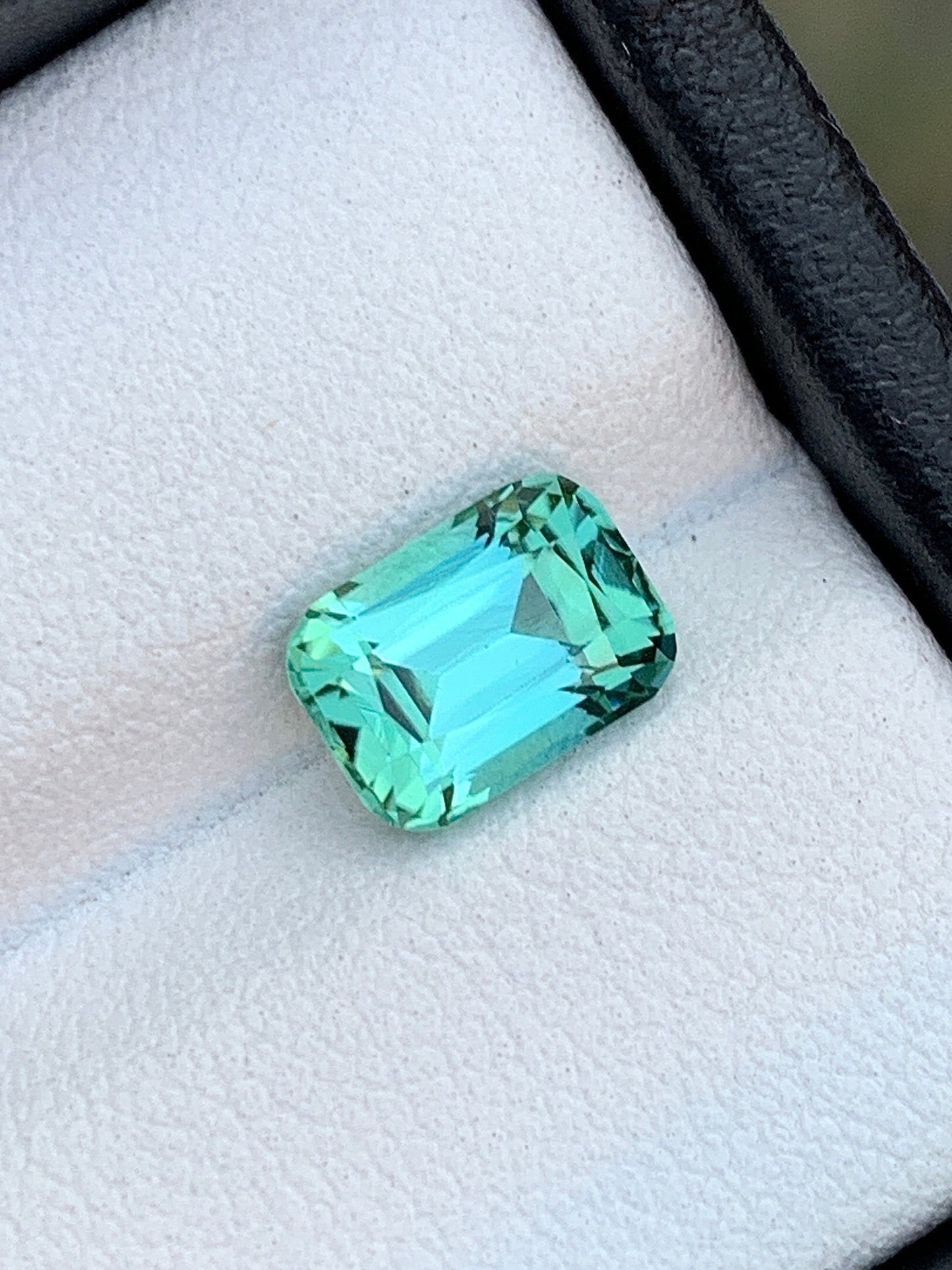 Blue green tourmaline loop clean 1.60 carat