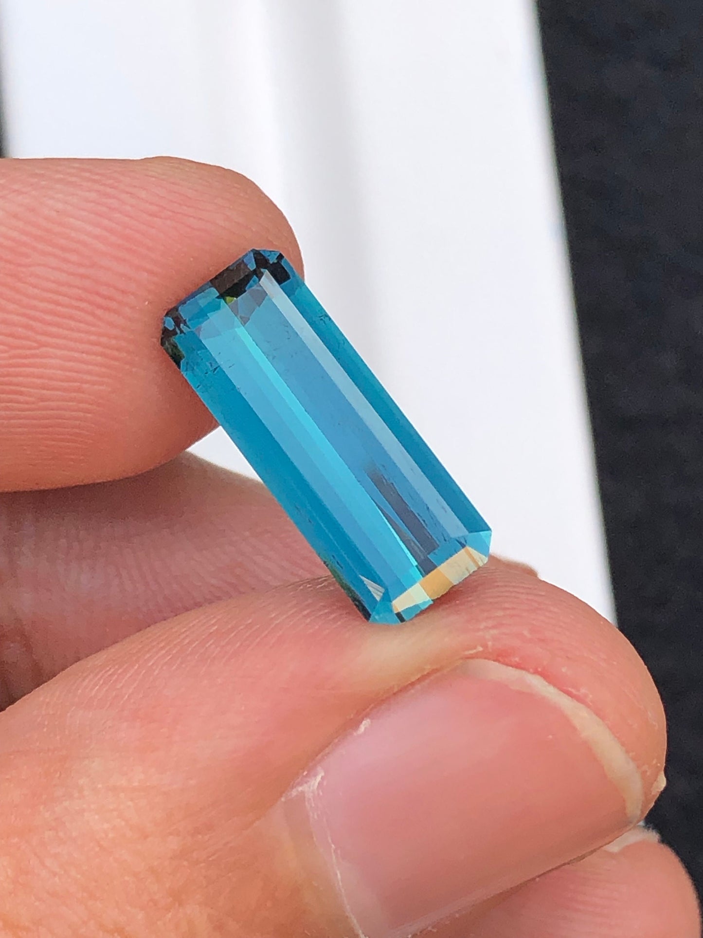 Neon blue tourmaline 3.40 carat