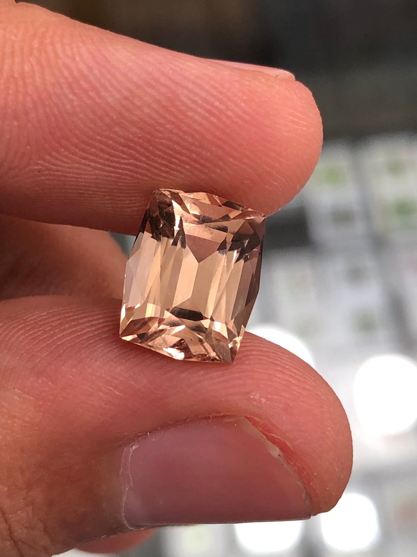 Loop clean topaz 5.50 carat