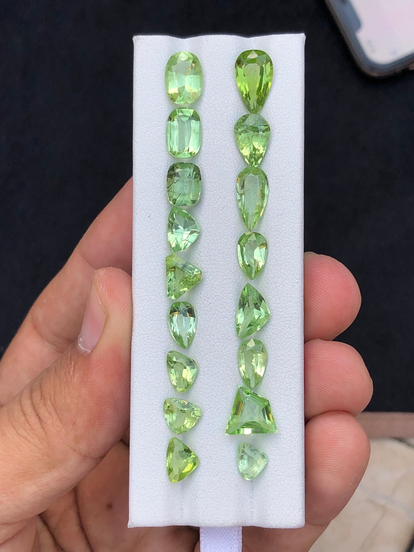 Natural faceted peridot 29 carats