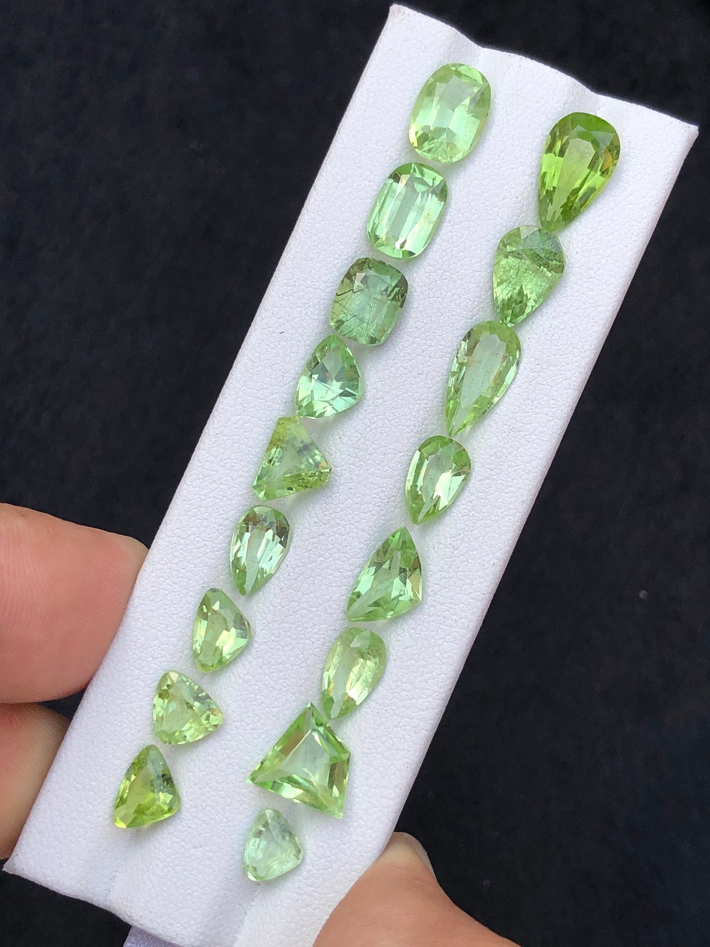 Natural faceted peridot 29 carats