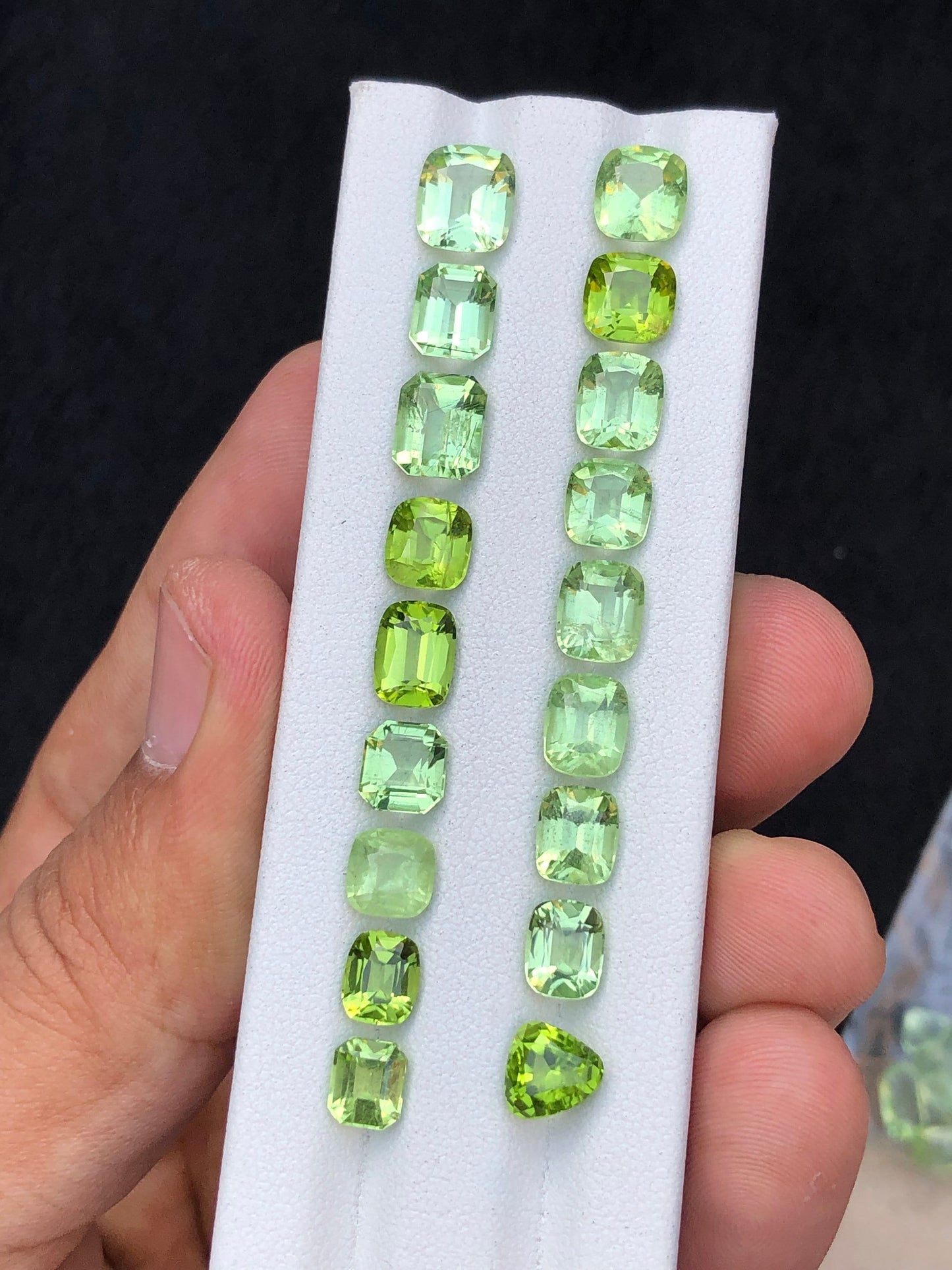 Natural faceted peridot 28.20 carats