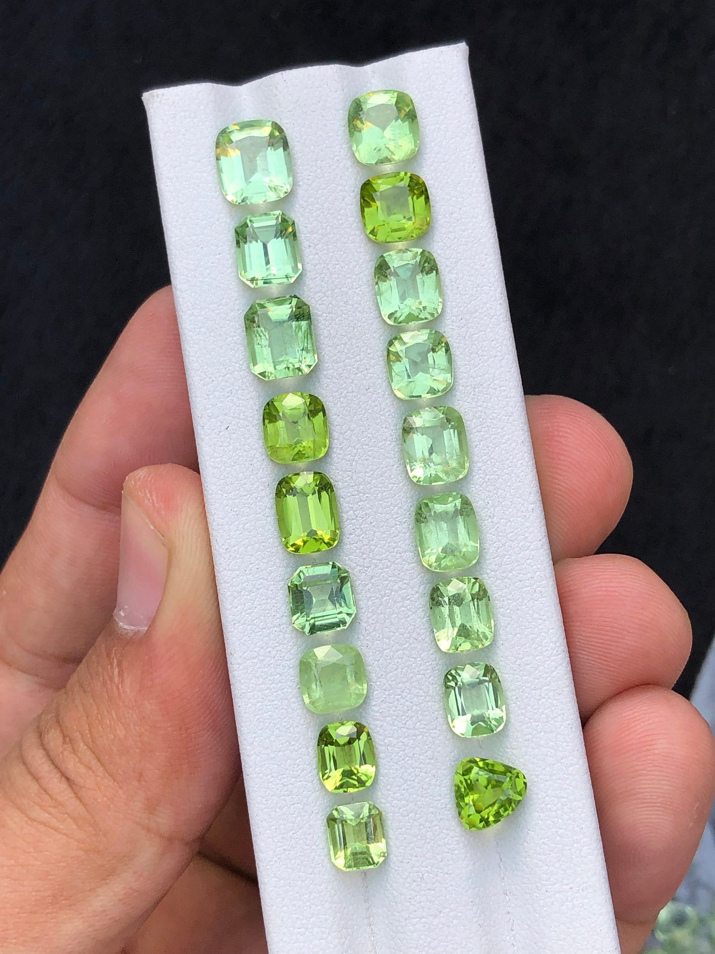 Natural faceted peridot 28.20 carats