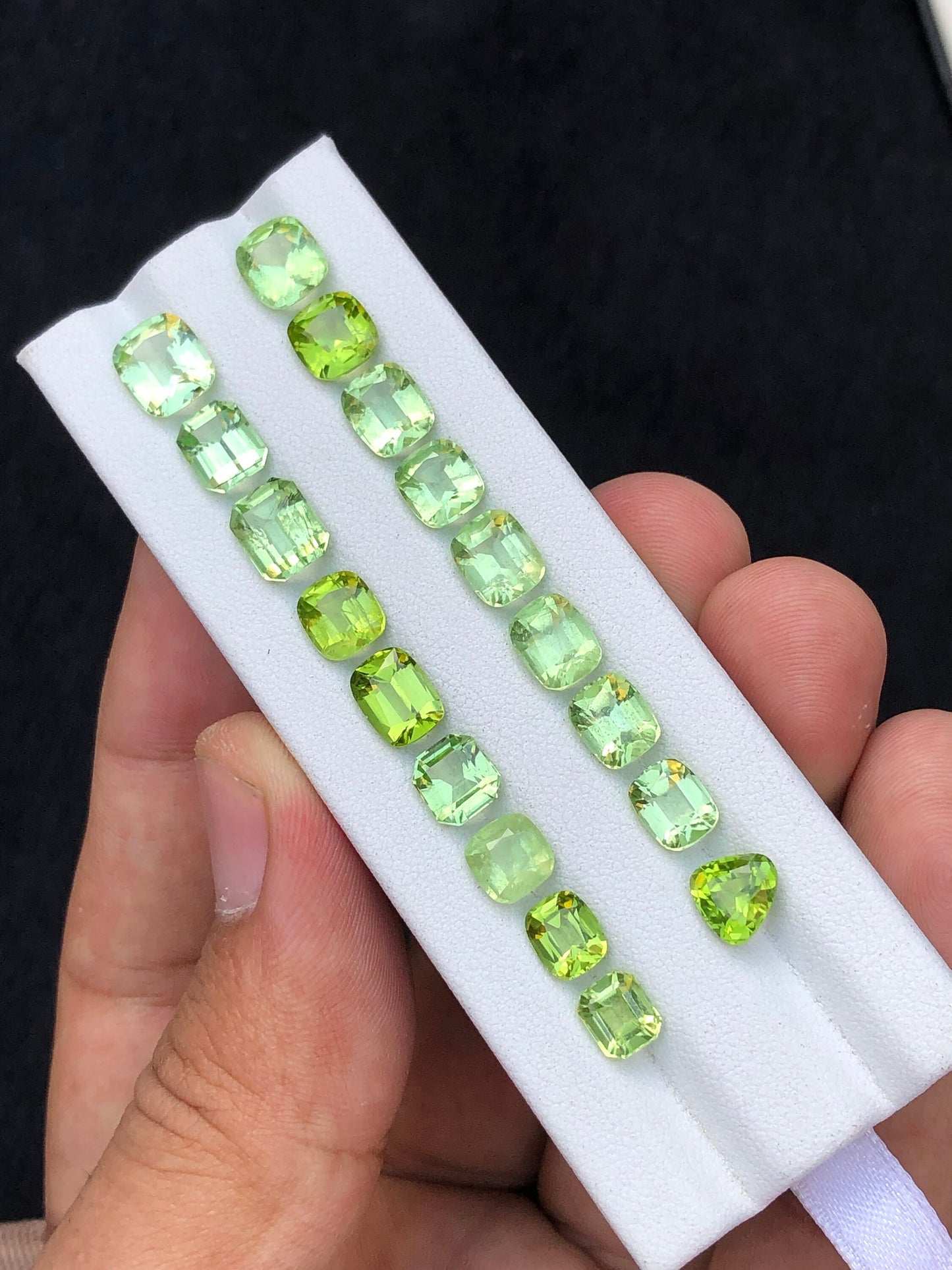 Natural faceted peridot 28.20 carats