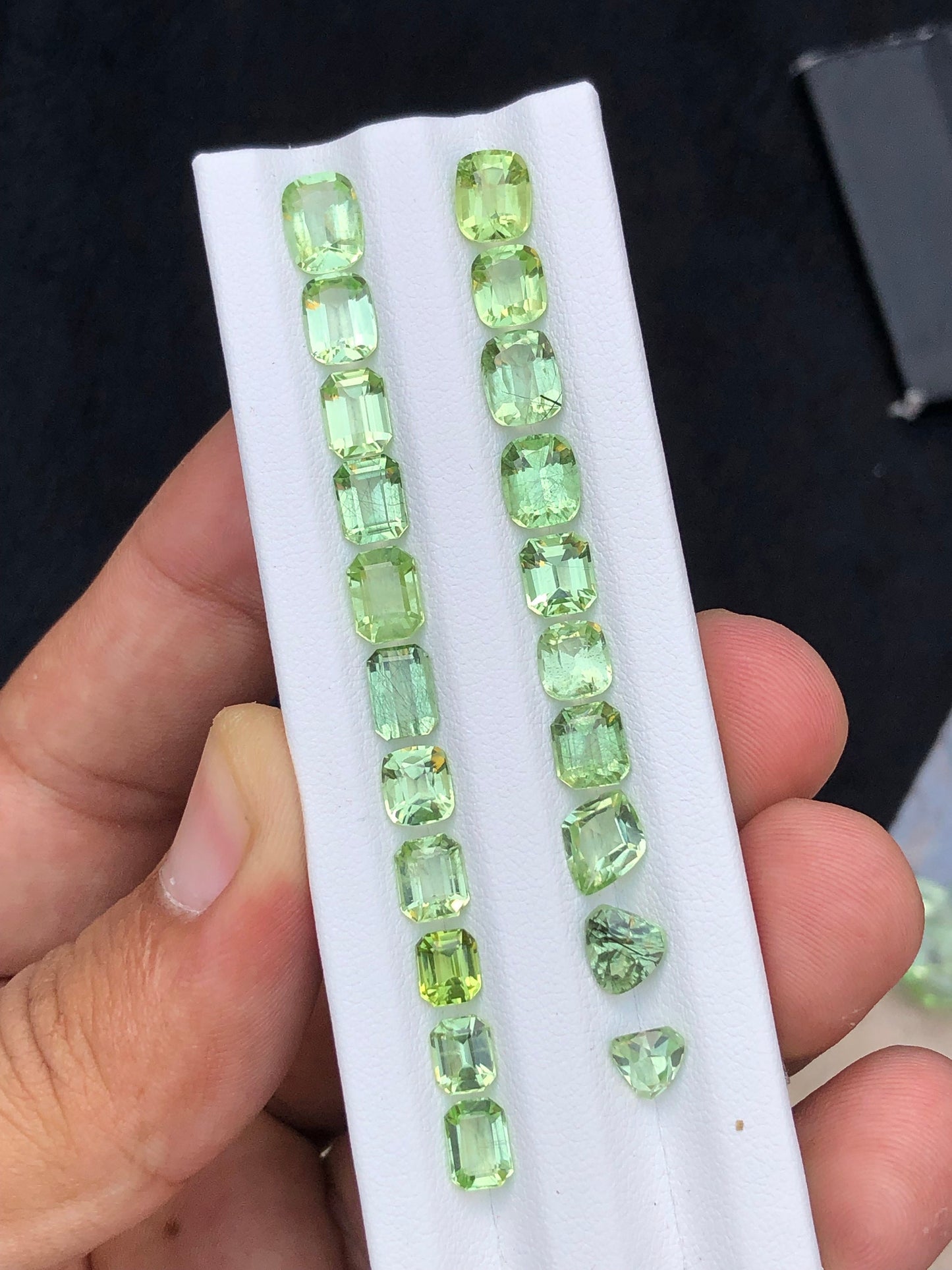 Natural faceted peridot 23.40 carats