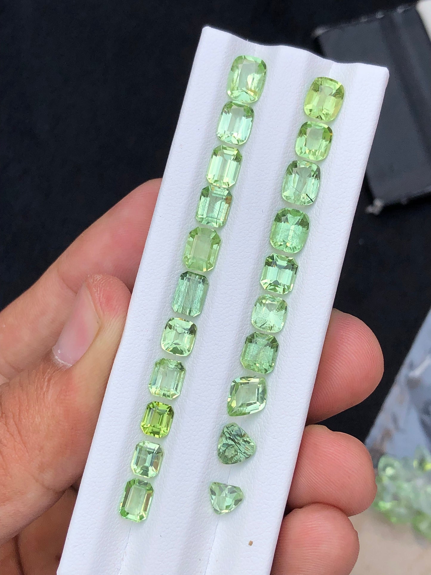 Natural faceted peridot 23.40 carats