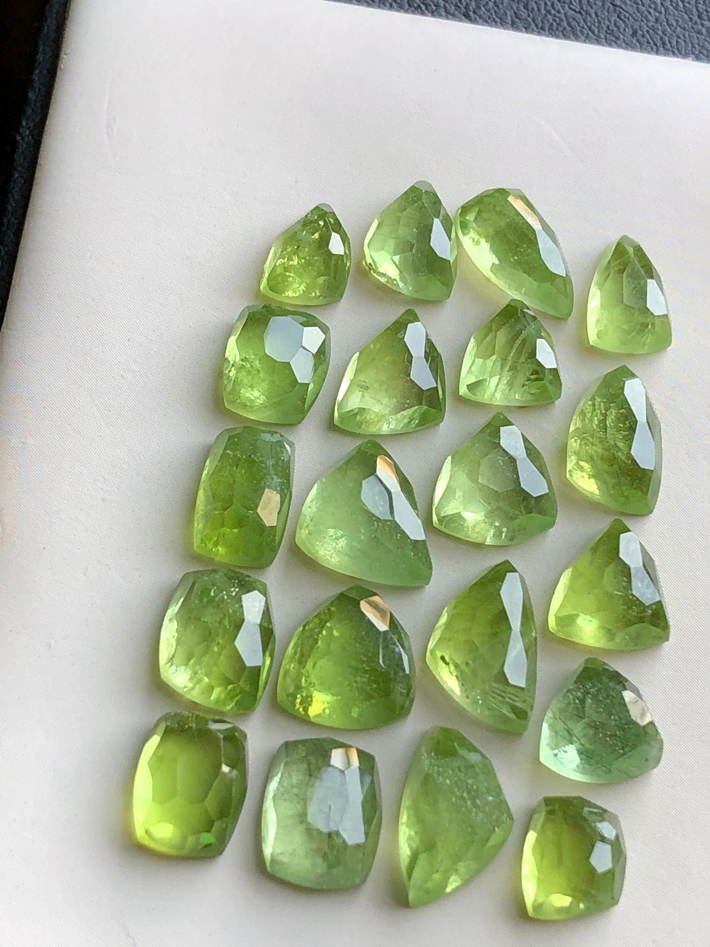 Peridot rose cut lot 54 carats