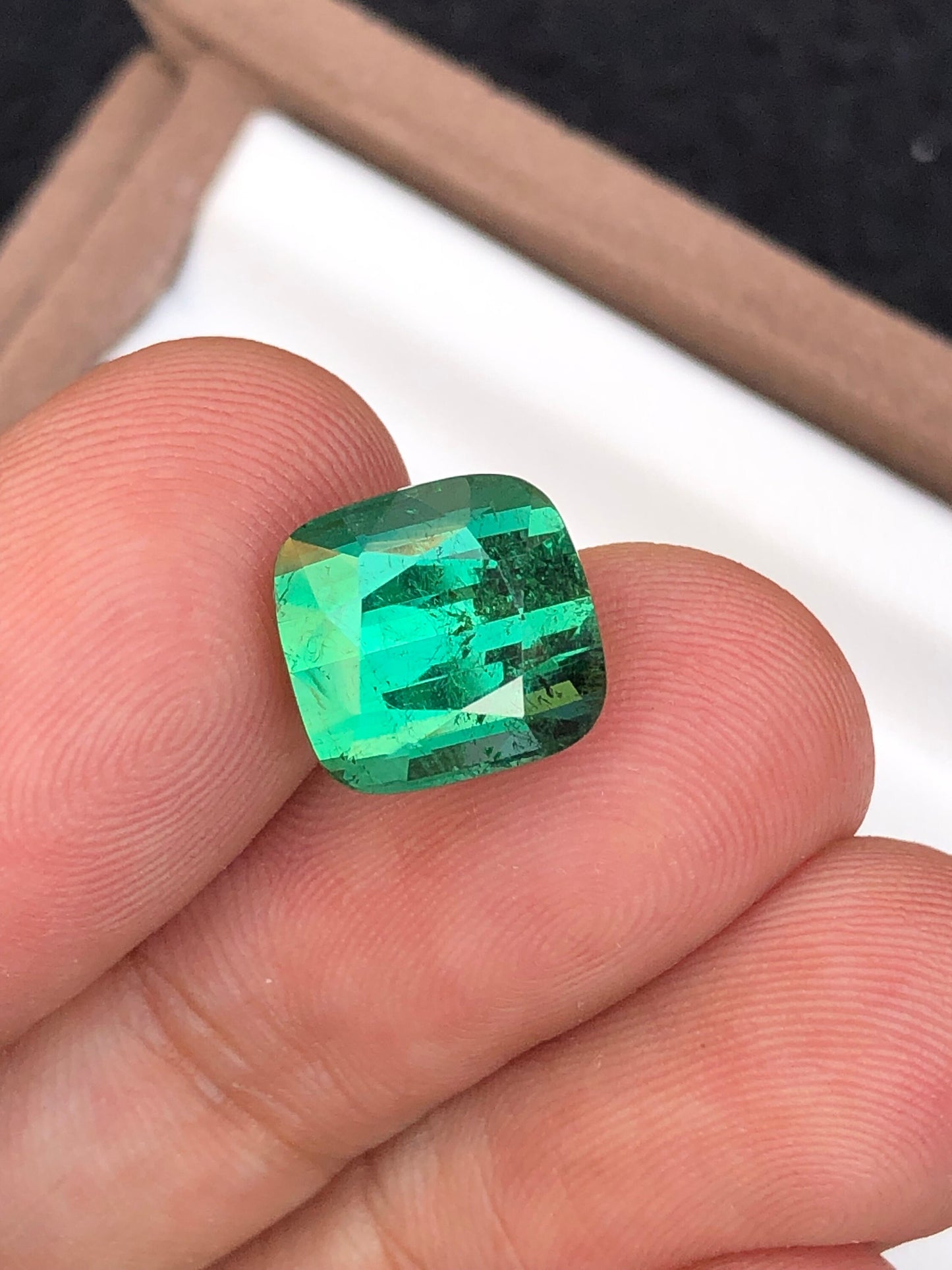 Green tourmaline 7.10 carat origin Afghanistan