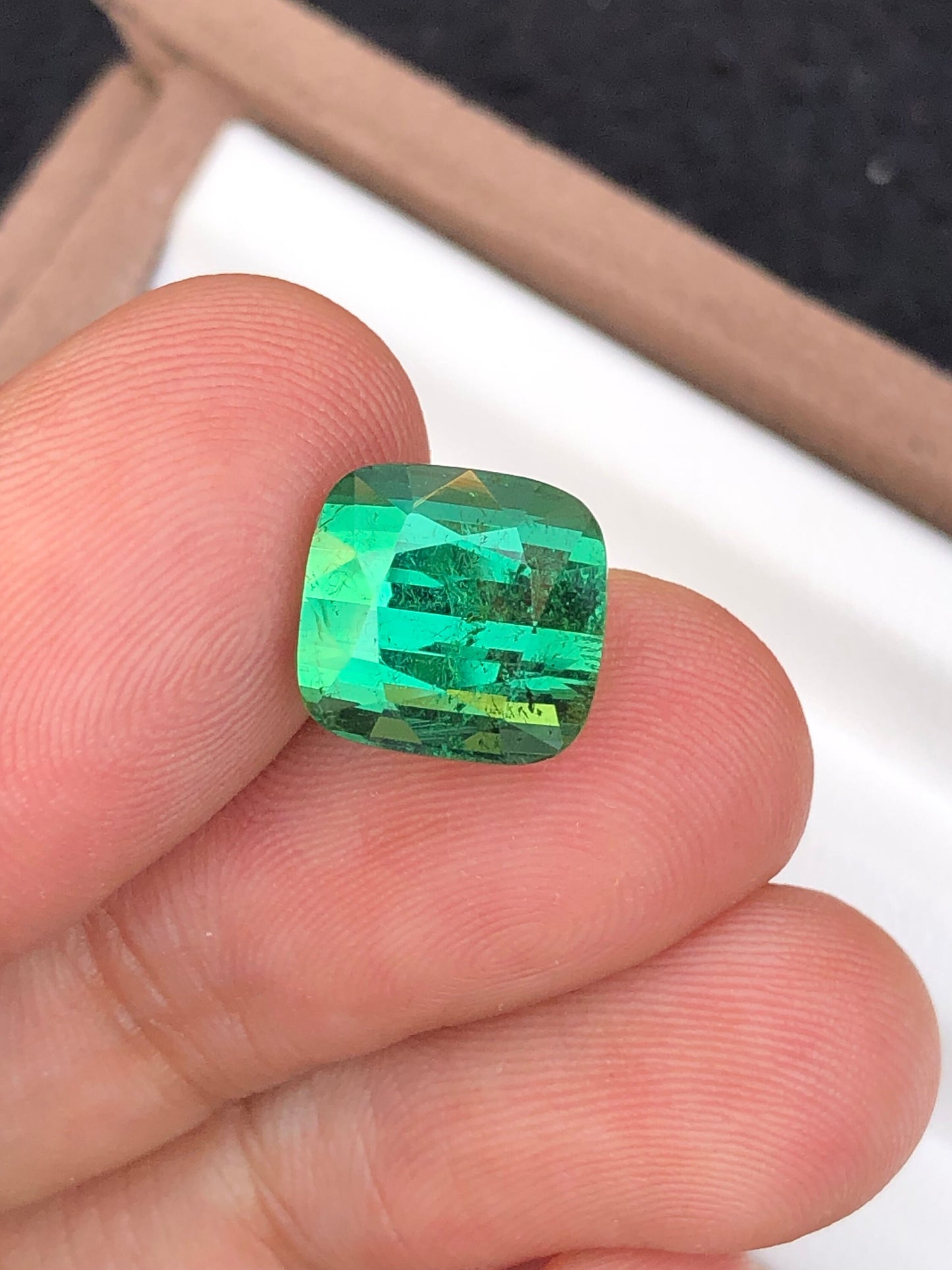 Green tourmaline 7.10 carat origin Afghanistan