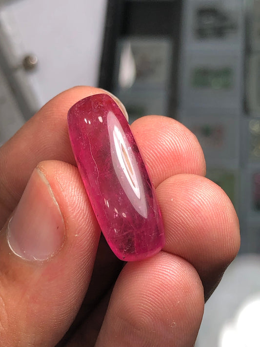 Pink tourmaline cabochon 22.70 carat