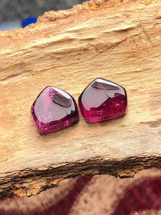 Natural tourmaline pair 11 carat