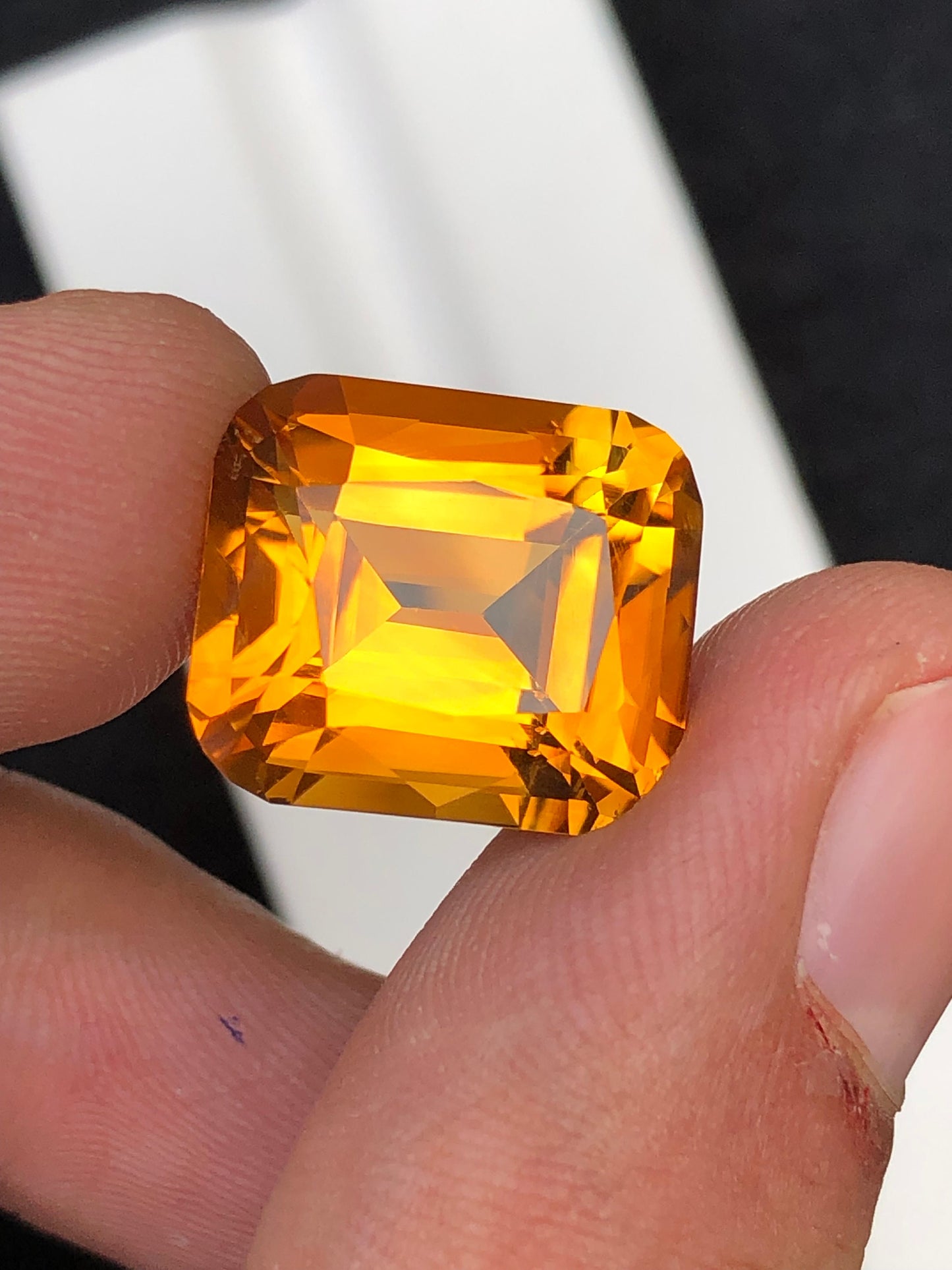 Madrine citrine 12.70 carat