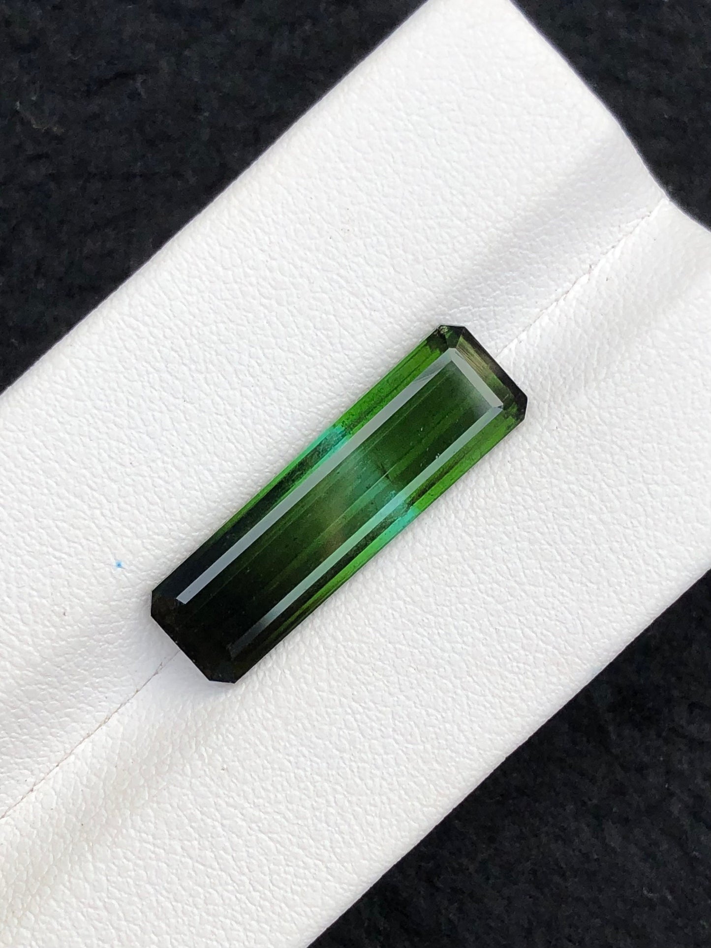 Natural Bicolour tourmaline 7.50 carat