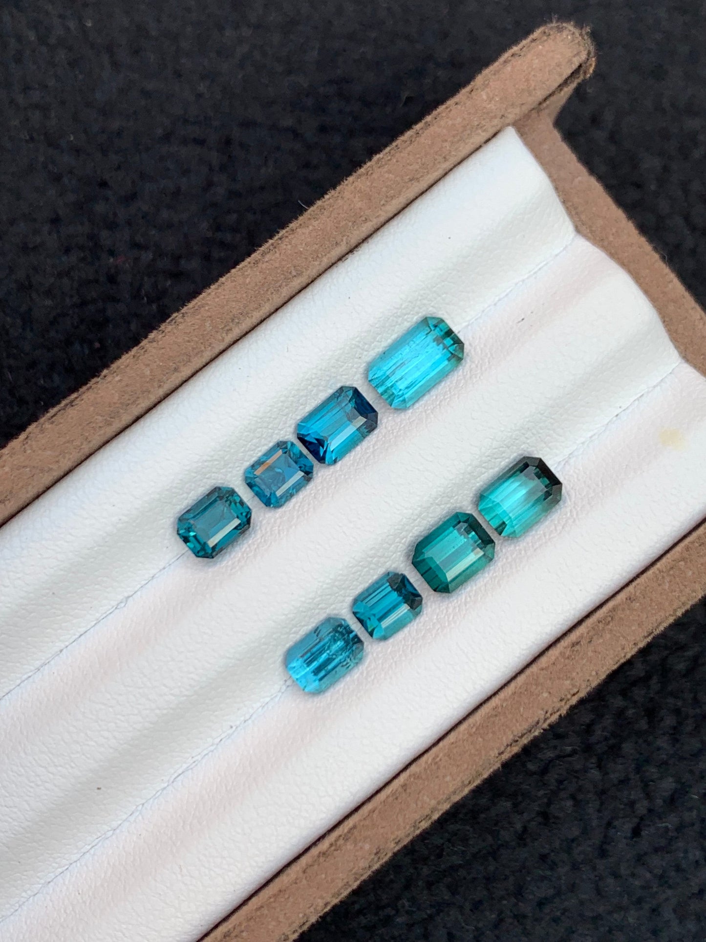 6 carats Neon blue tourmaline lot natural