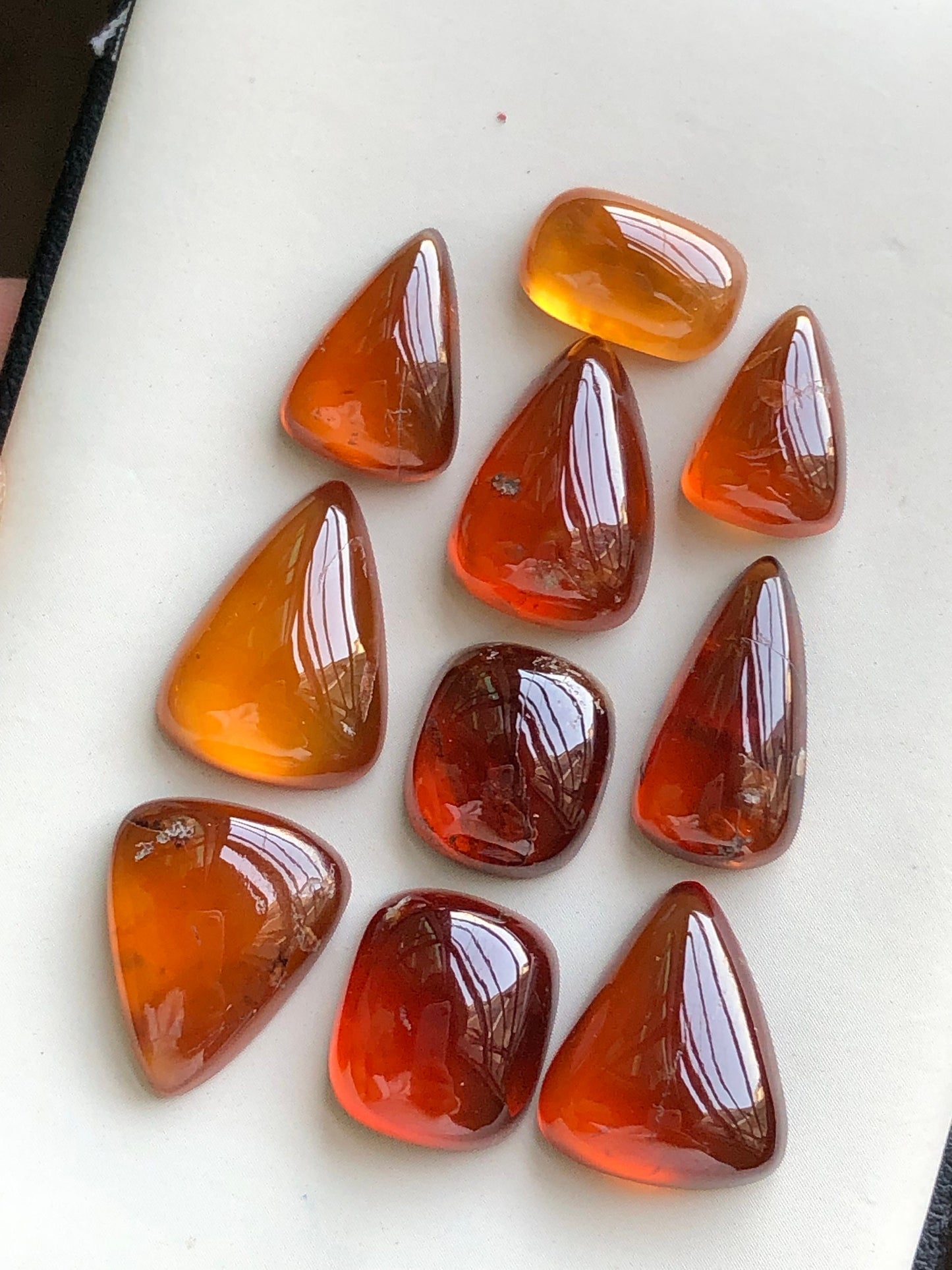 Spesertine garnet cabochons lot 87.70 carats