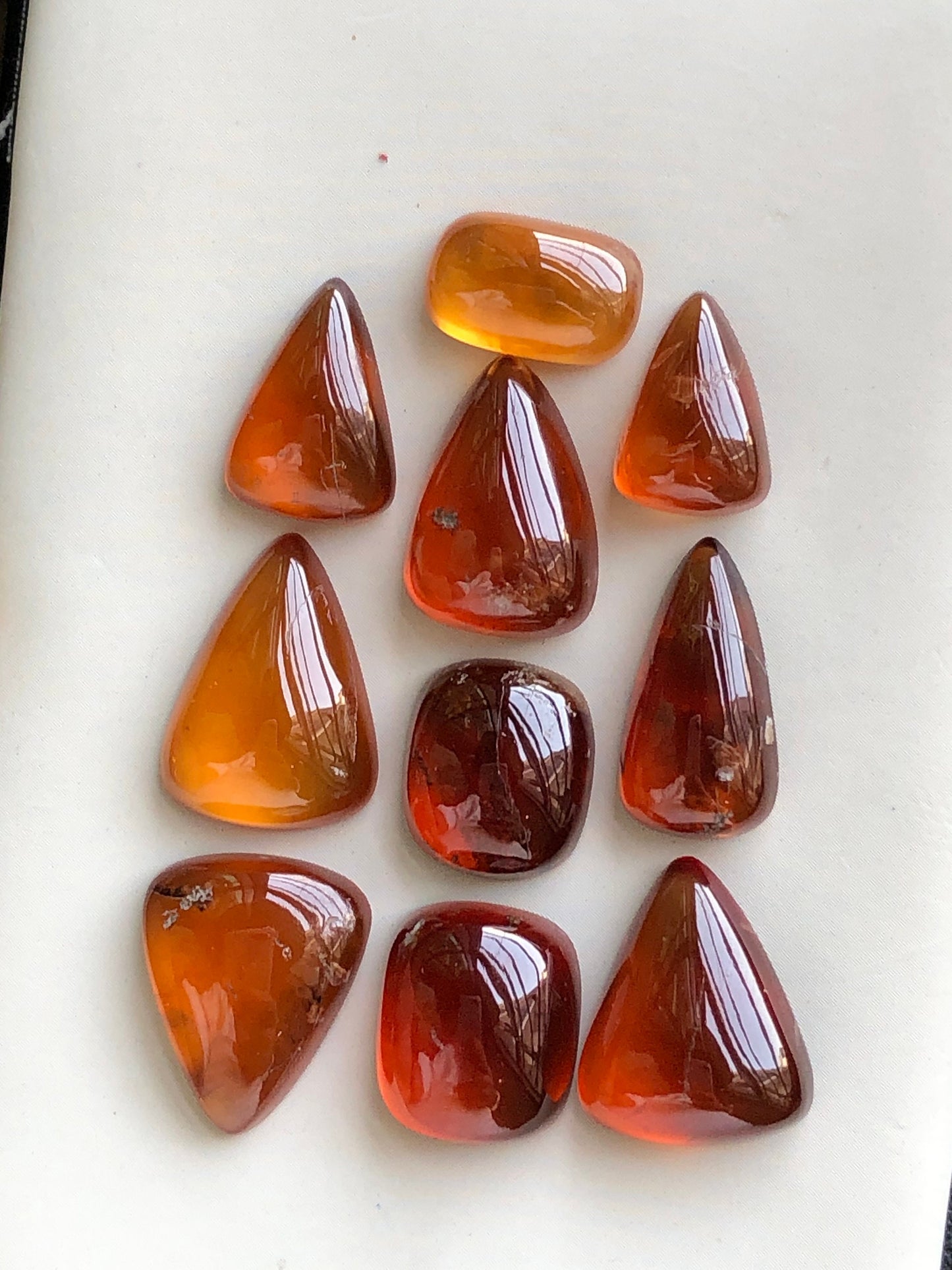 Spesertine garnet cabochons lot 87.70 carats