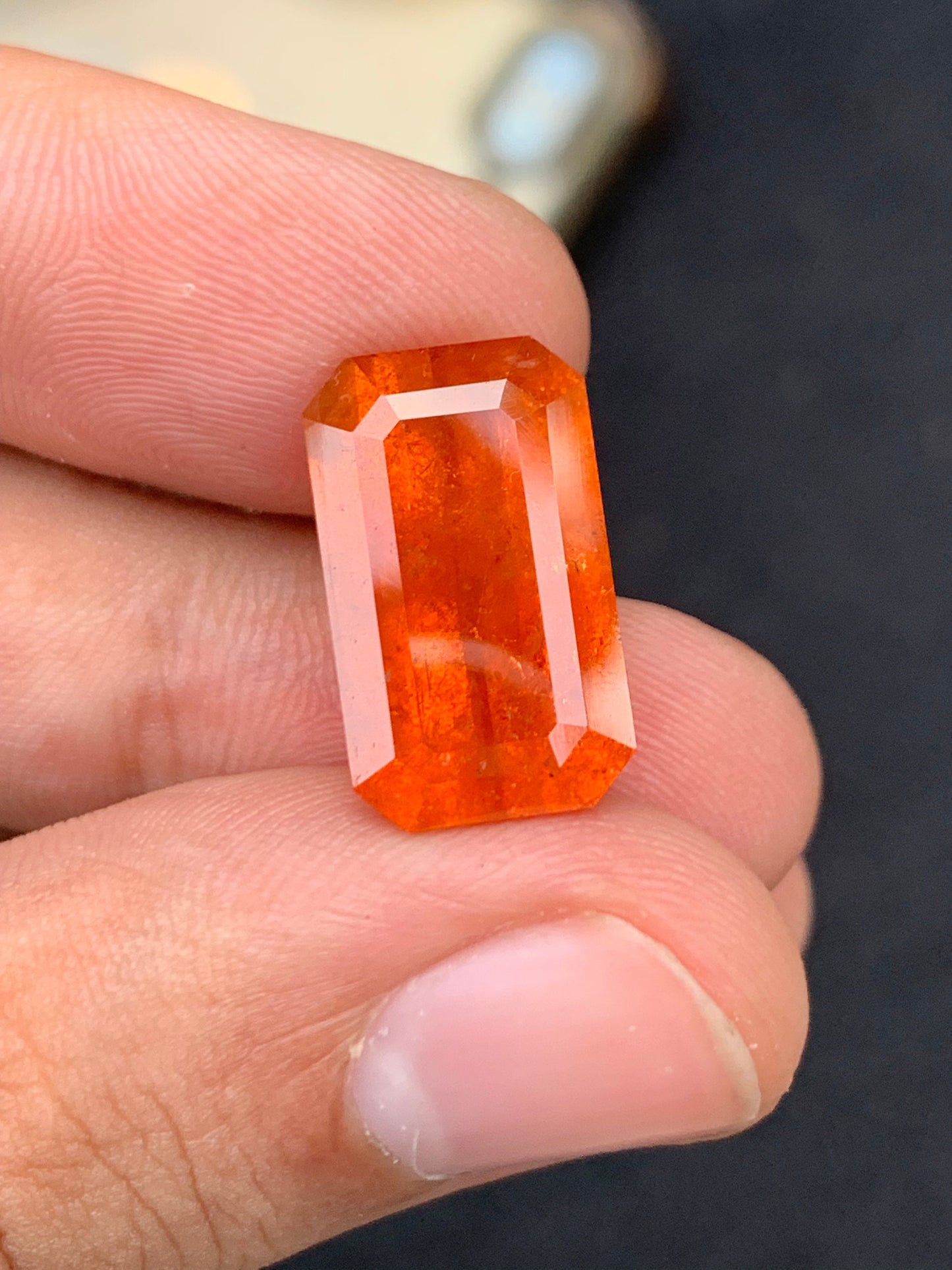 Natural spesertine garnet 13.50 carat