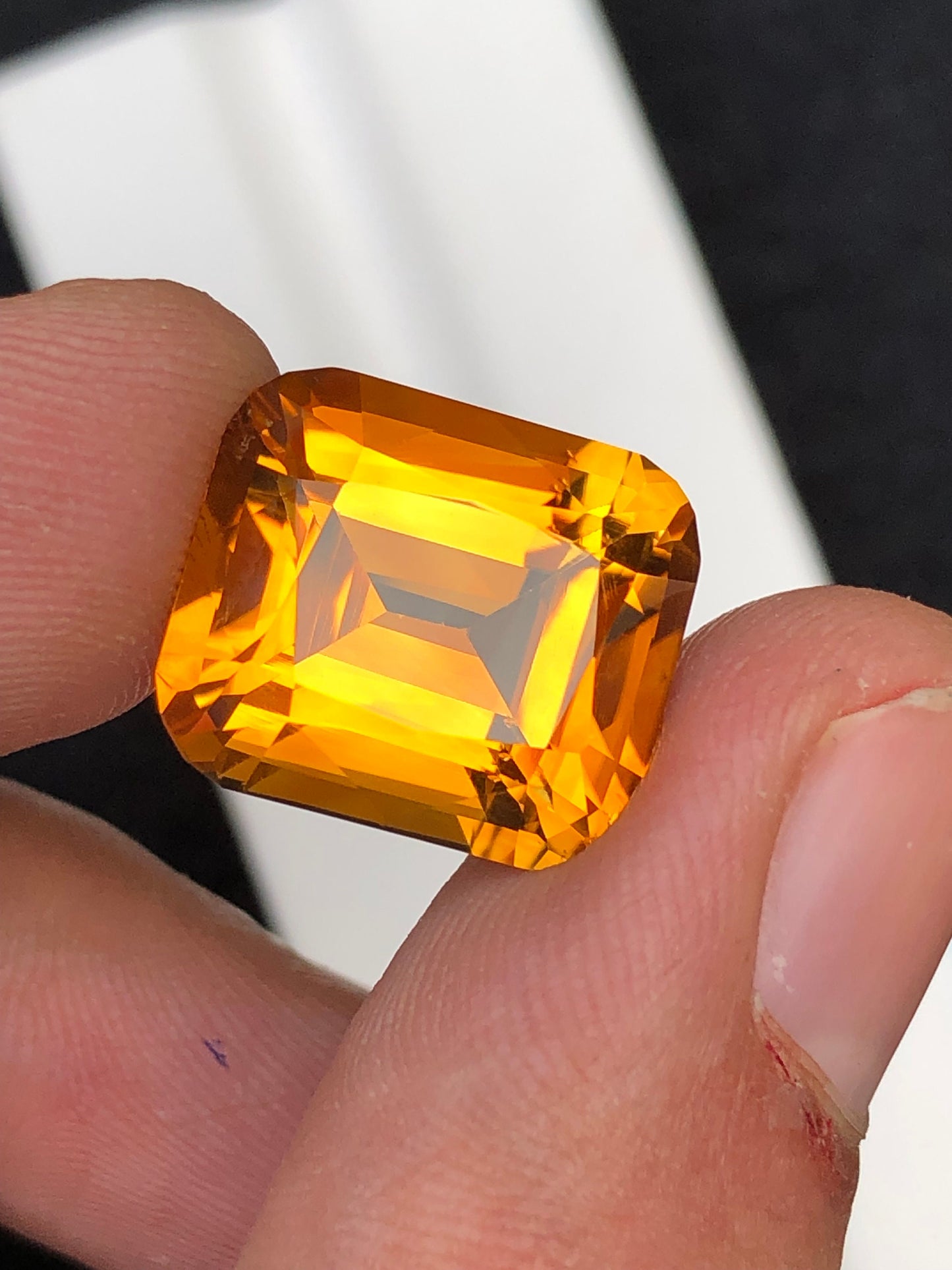 Madrine citrine 12.70 carat