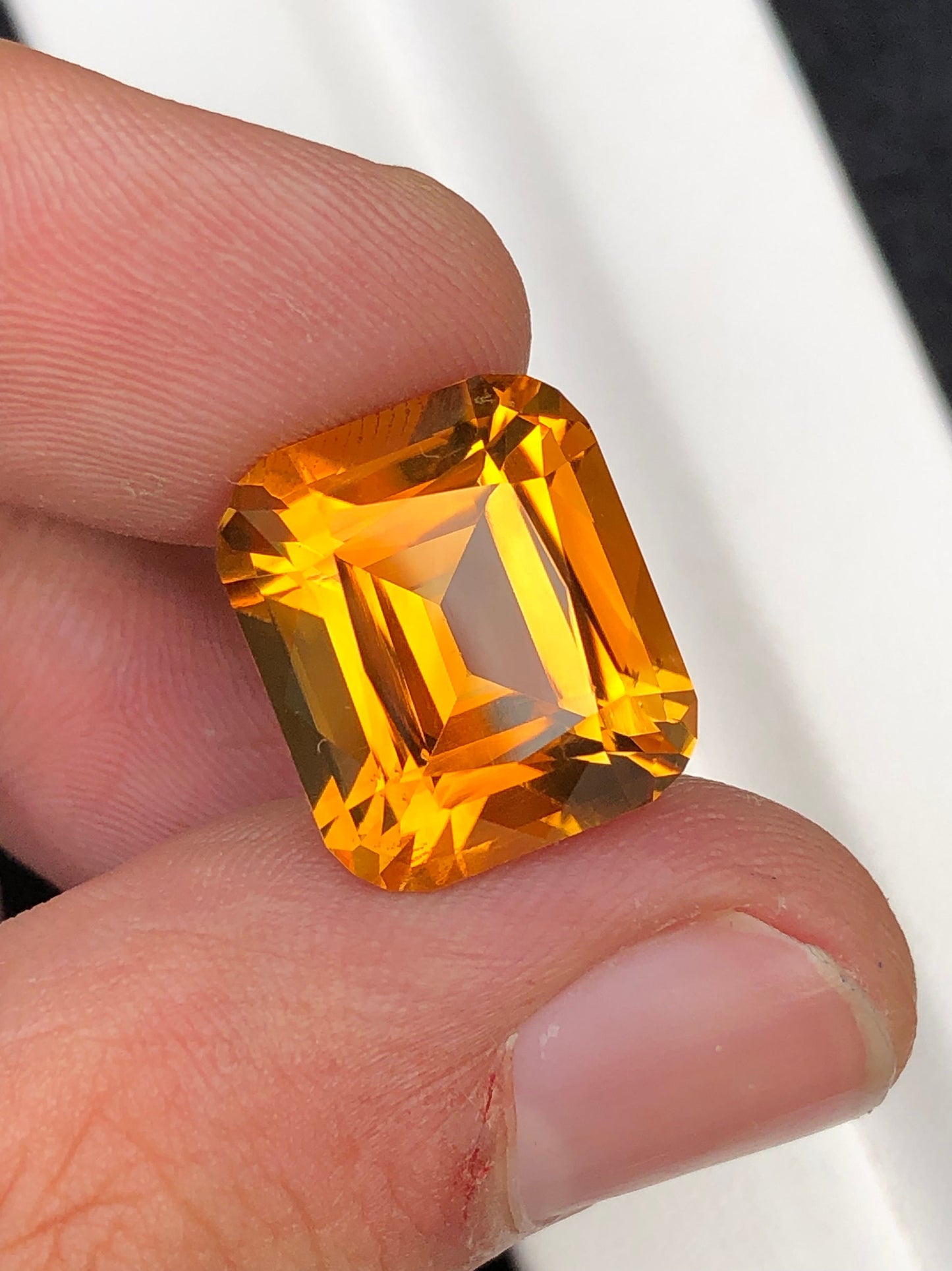 Madrine citrine 12.70 carat