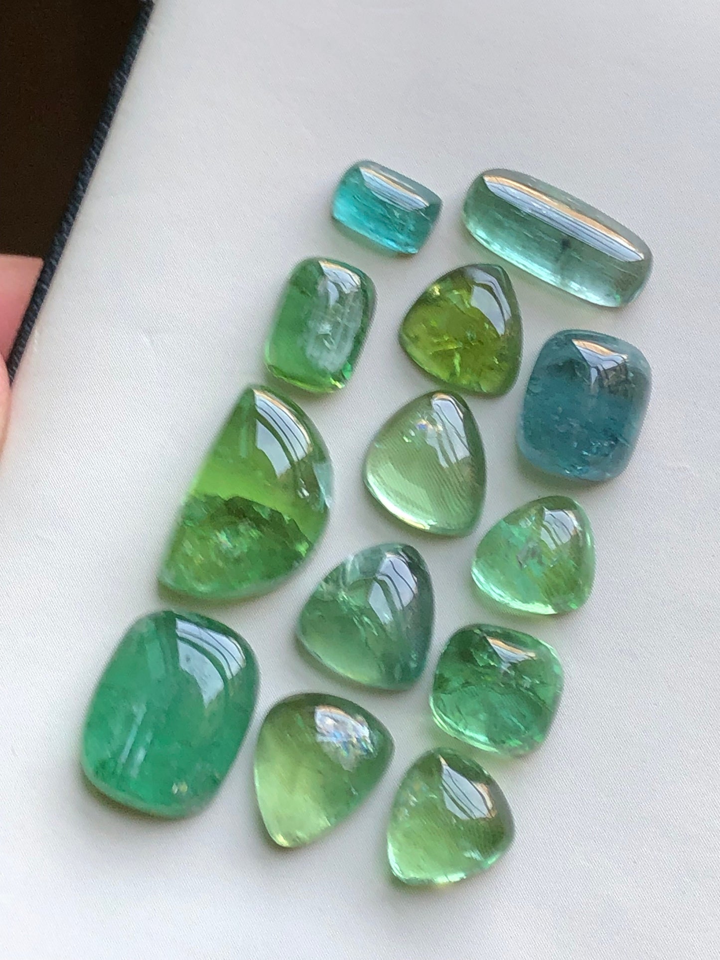 Mint Green tourmaline cabochons lots 42.30 carats