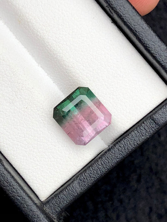 4.55 carat watermelon tourmaline origin Afghanistan dimension:9*9*7mm