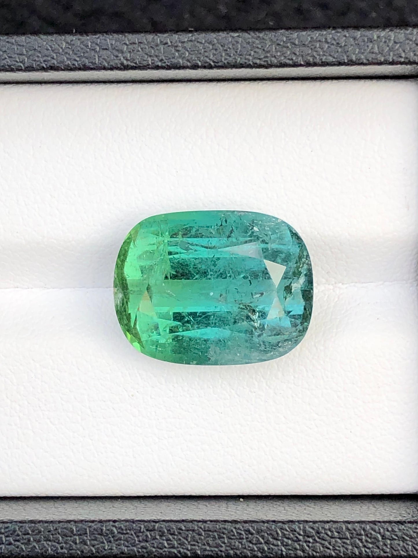 Bluish green tourmaline 13.65 carat