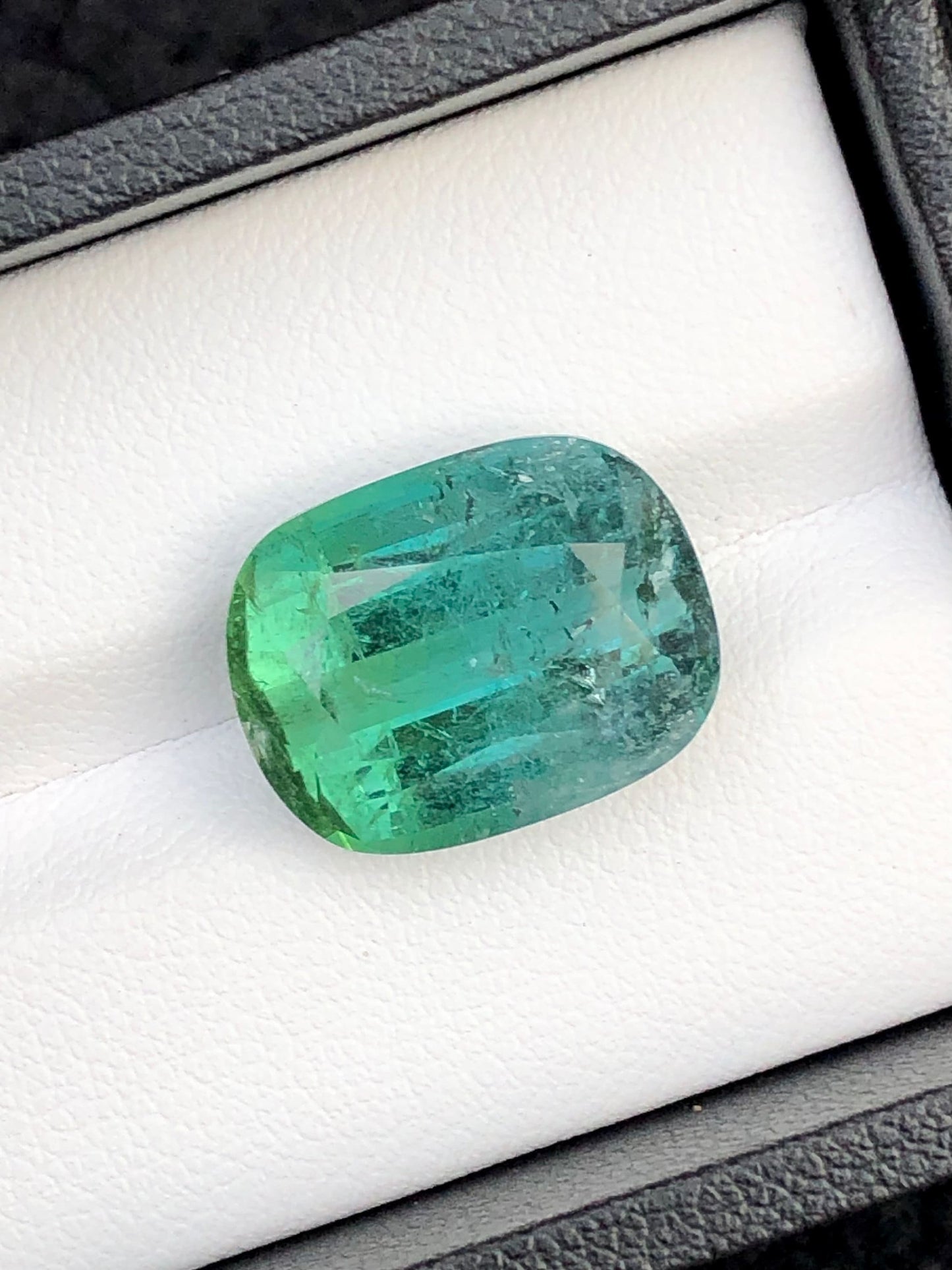 Bluish green tourmaline 13.65 carat