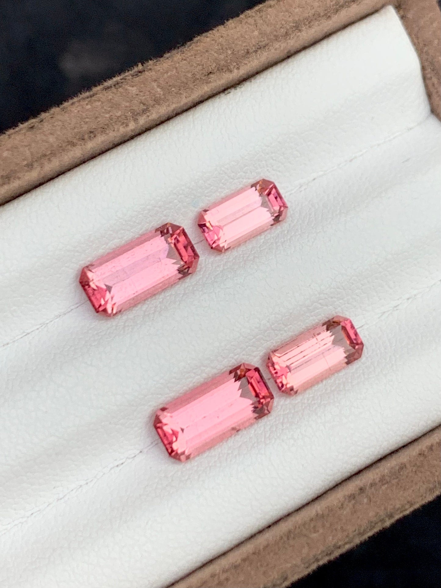 Natural pink tourmaline pairs 4.90 carats