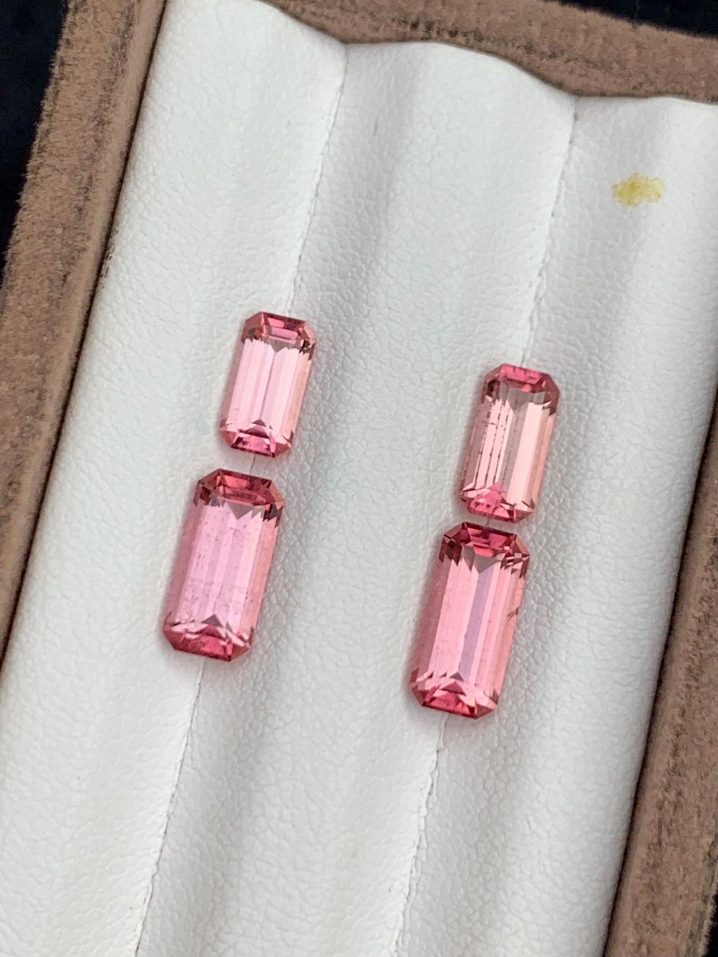 Natural pink tourmaline pairs 4.90 carats